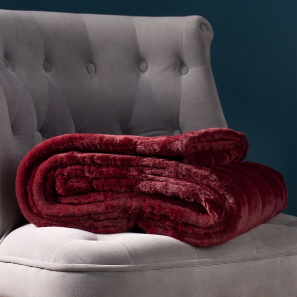 Empress Faux Fur Throw Blanket 1