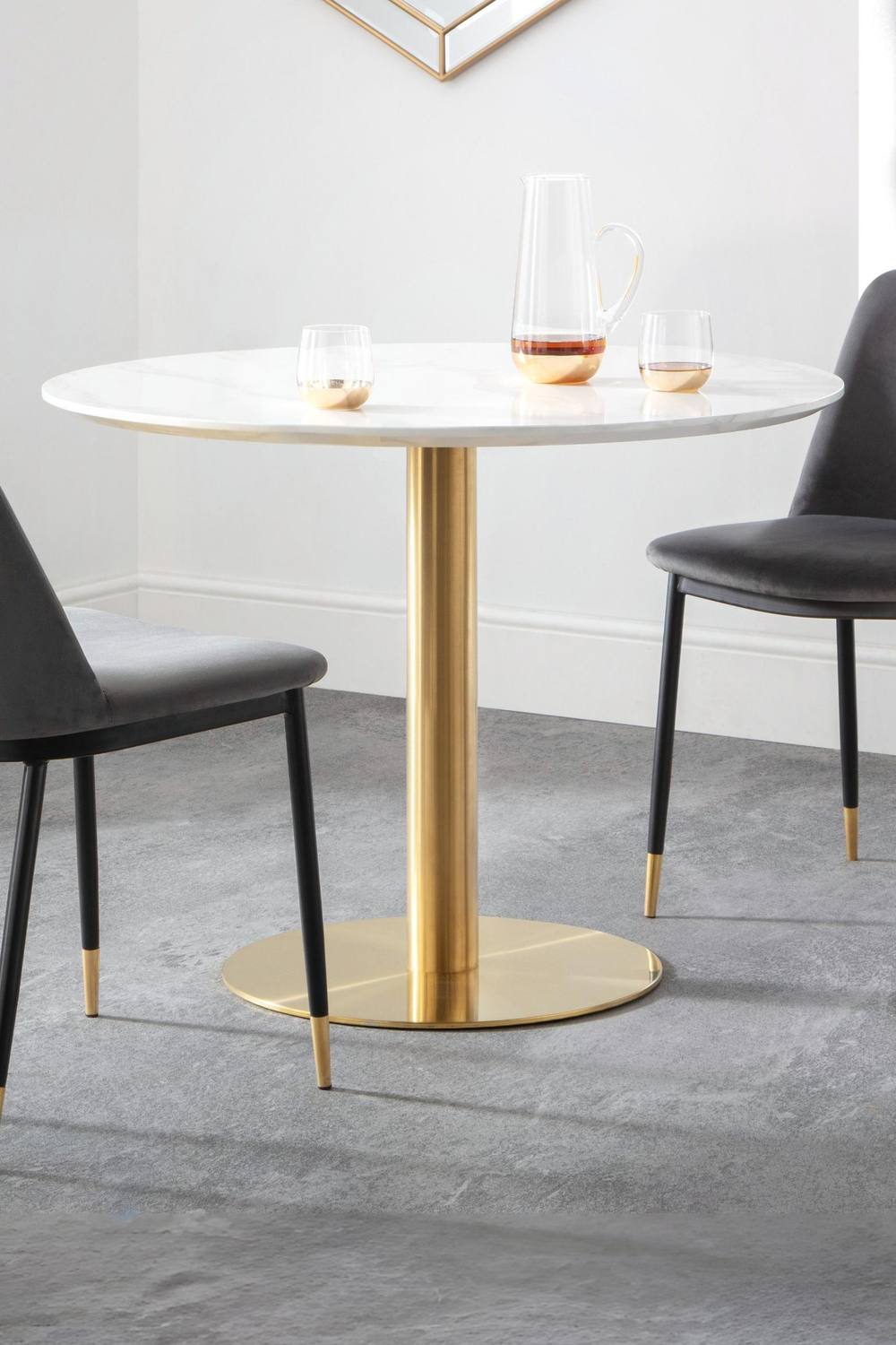 Julian Bowen Palermo Round Pedestal 4 Seater Dining Table in White