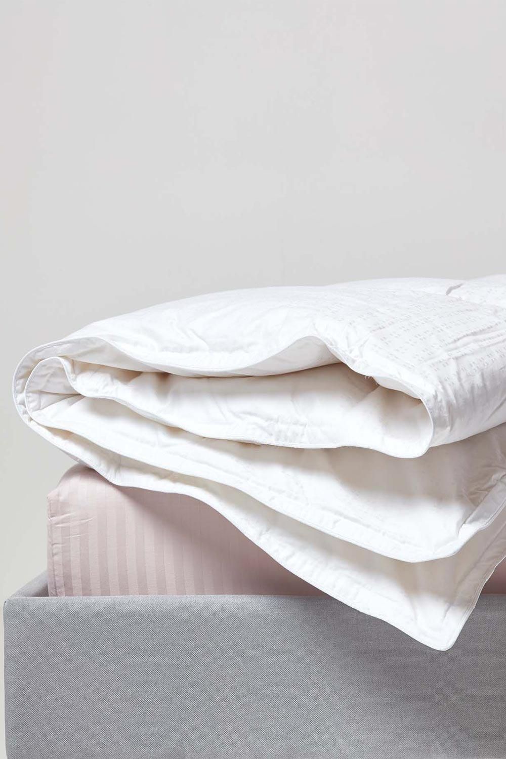 Homescapes Premium White Goose Down 10.5 Tog Autumn Duvet 2