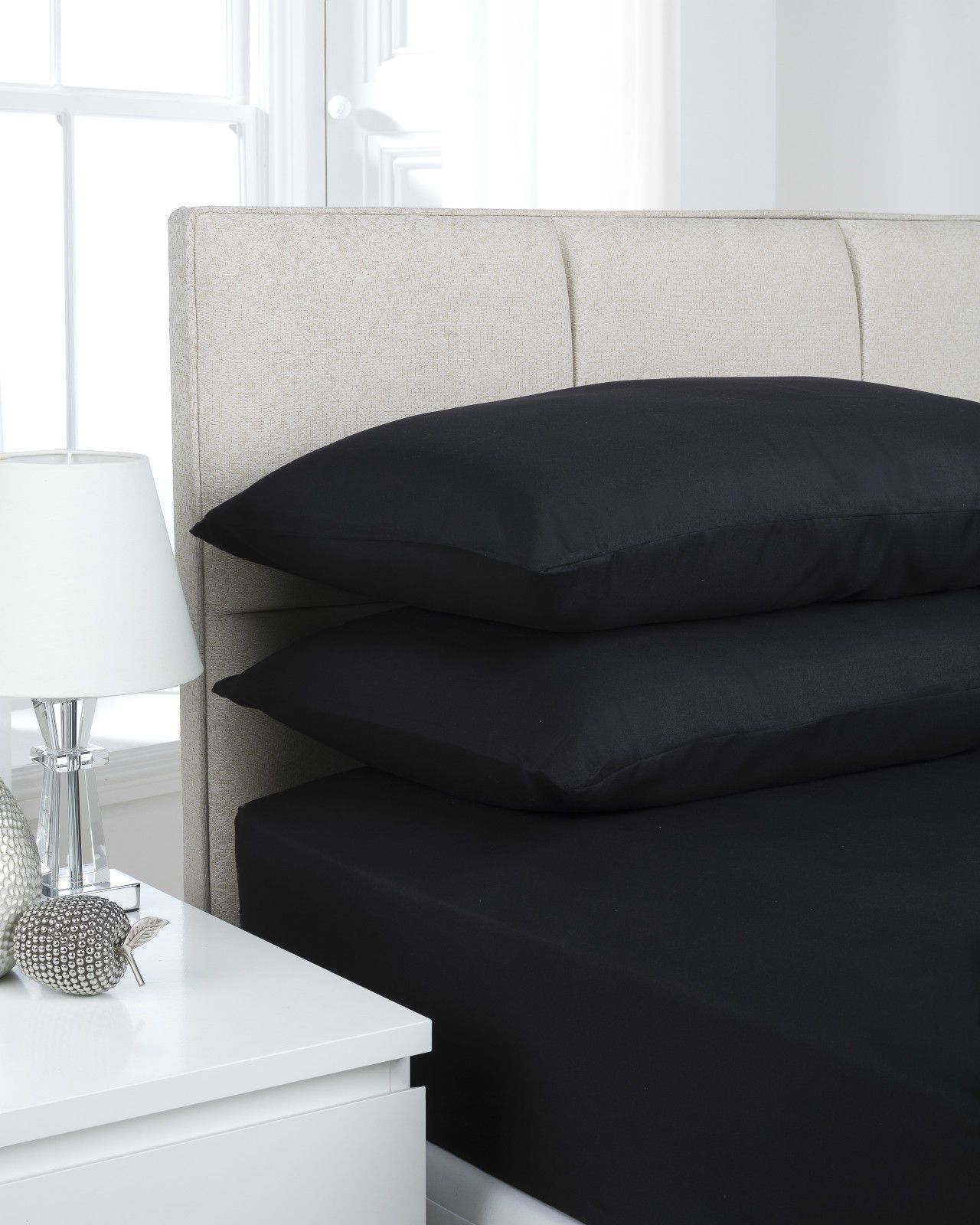 Smart Living Polycotton Bed Linen Luxury Bedsheet or Pillowcase Non Iron in Black