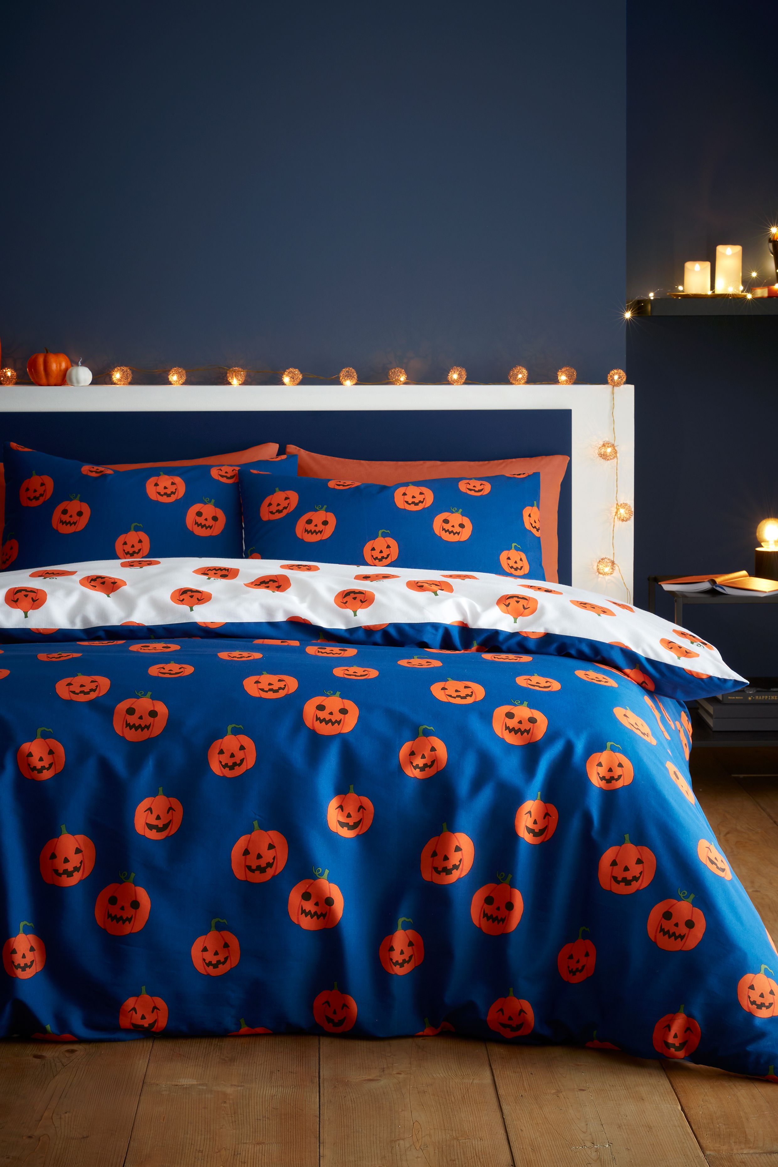 Catherine Lansfield 'Halloween Pumpkins' Reversible Duvet Cover Set in Navy