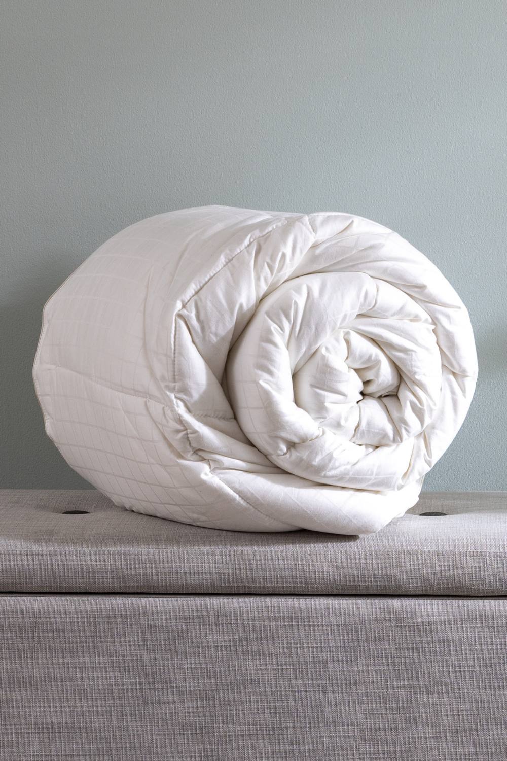 Soak&Sleep 4.5 Tog Soft As Down with Silk Superking Duvet in White