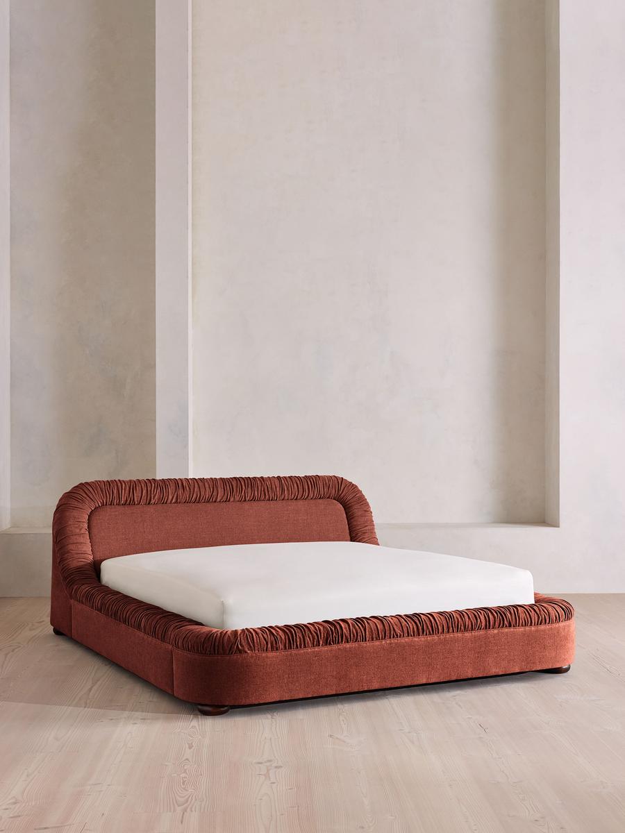 Vara Bed, Emperor, Linen Chenille, Rust