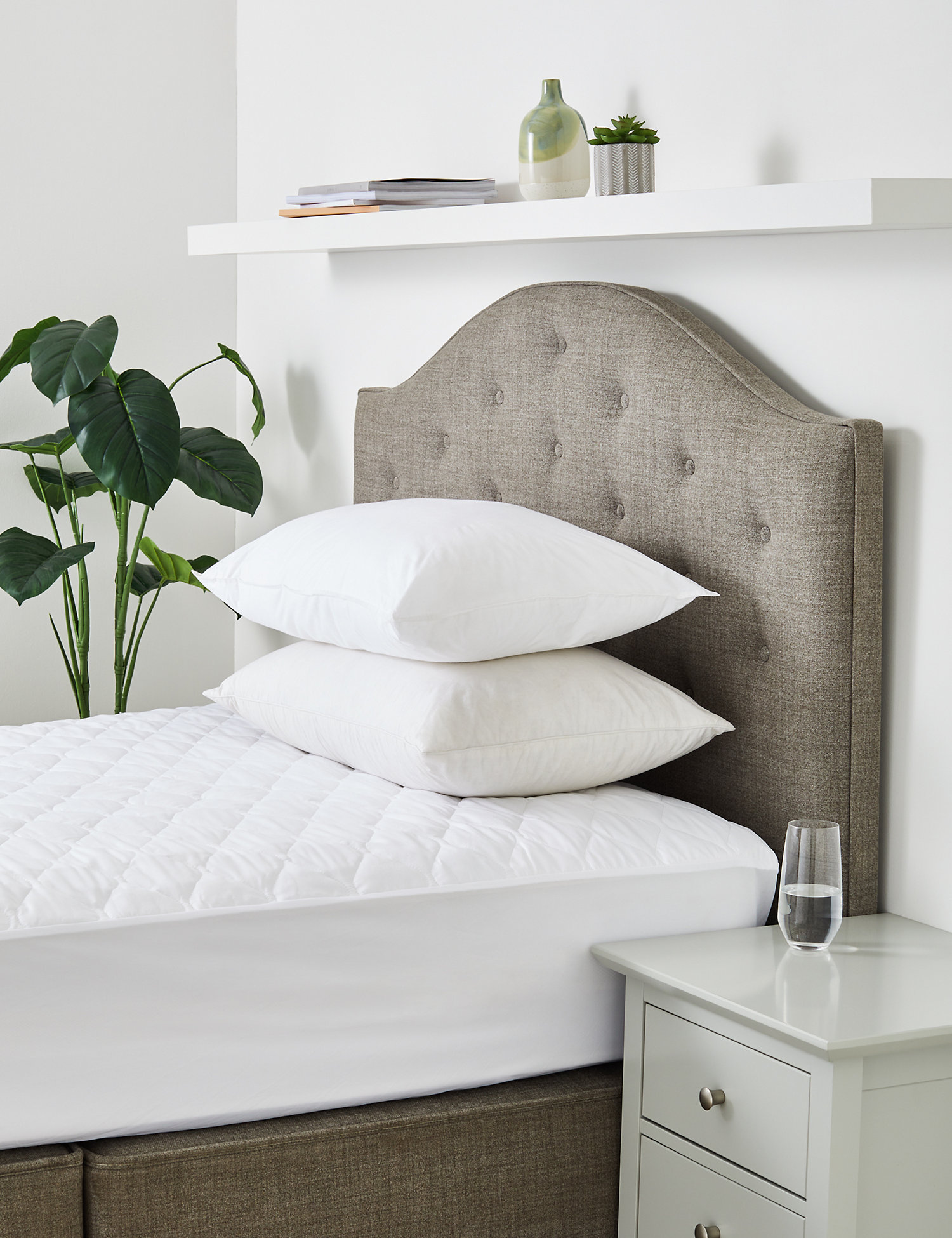 Body Sensor™ Body Temperature Control Extra Deep Mattress Protector White