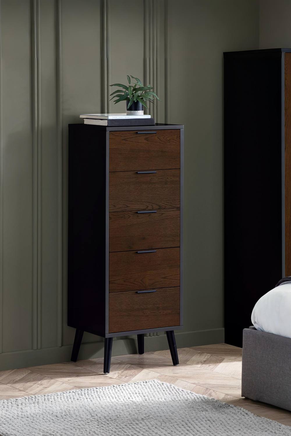 Julian Bowen Alba 5 Drawer Chest in Dark Brown