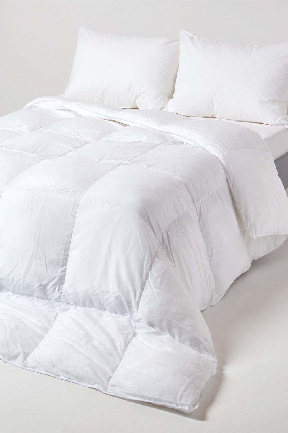 Homescapes Luxury Hotel Quality Super Microfibre 4.5 Tog Summer Duvet in White