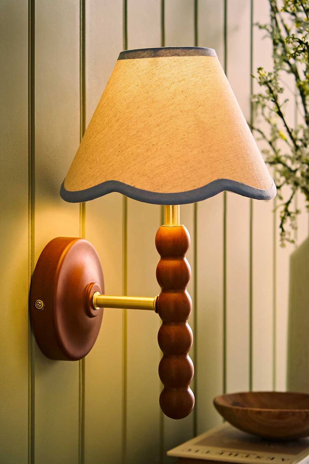 ValueLights Bobbins Walnut Bobble Wall Light & Linen Trim Lamp Shade in Baby Blue