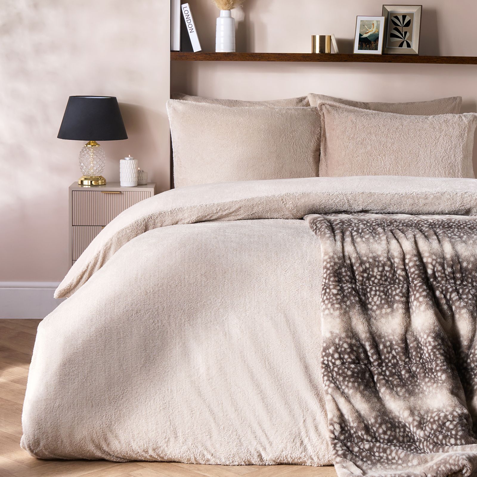 OHS Reversible Teddy Duvet Cover with Pillowcase in Beige