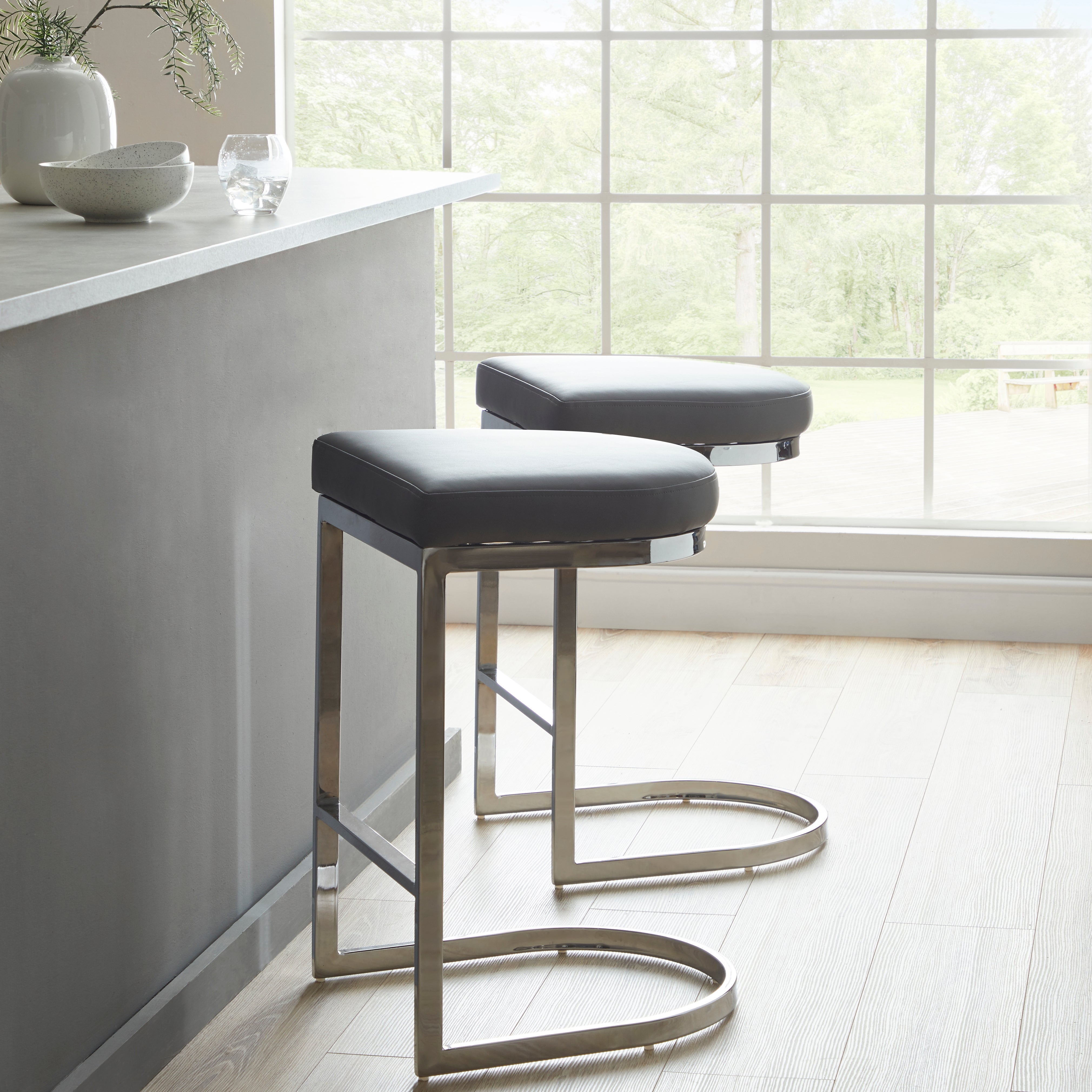 Azzaria Set of 2 Bar Stools PU Grey