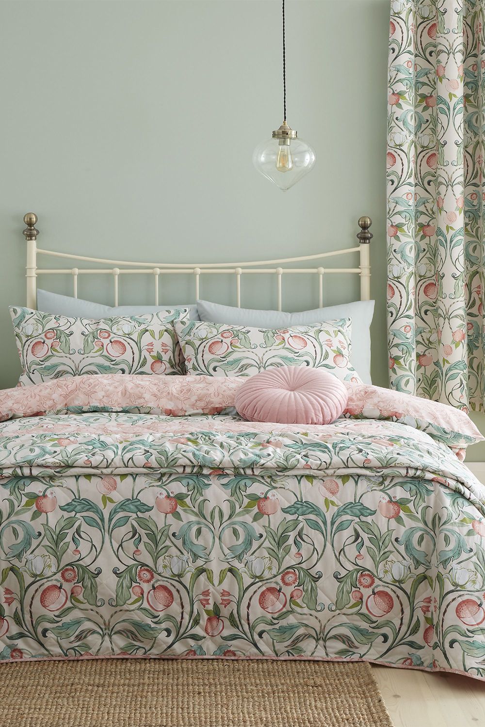 Catherine Lansfield 'Clarence Floral' Duvet Set in Natural