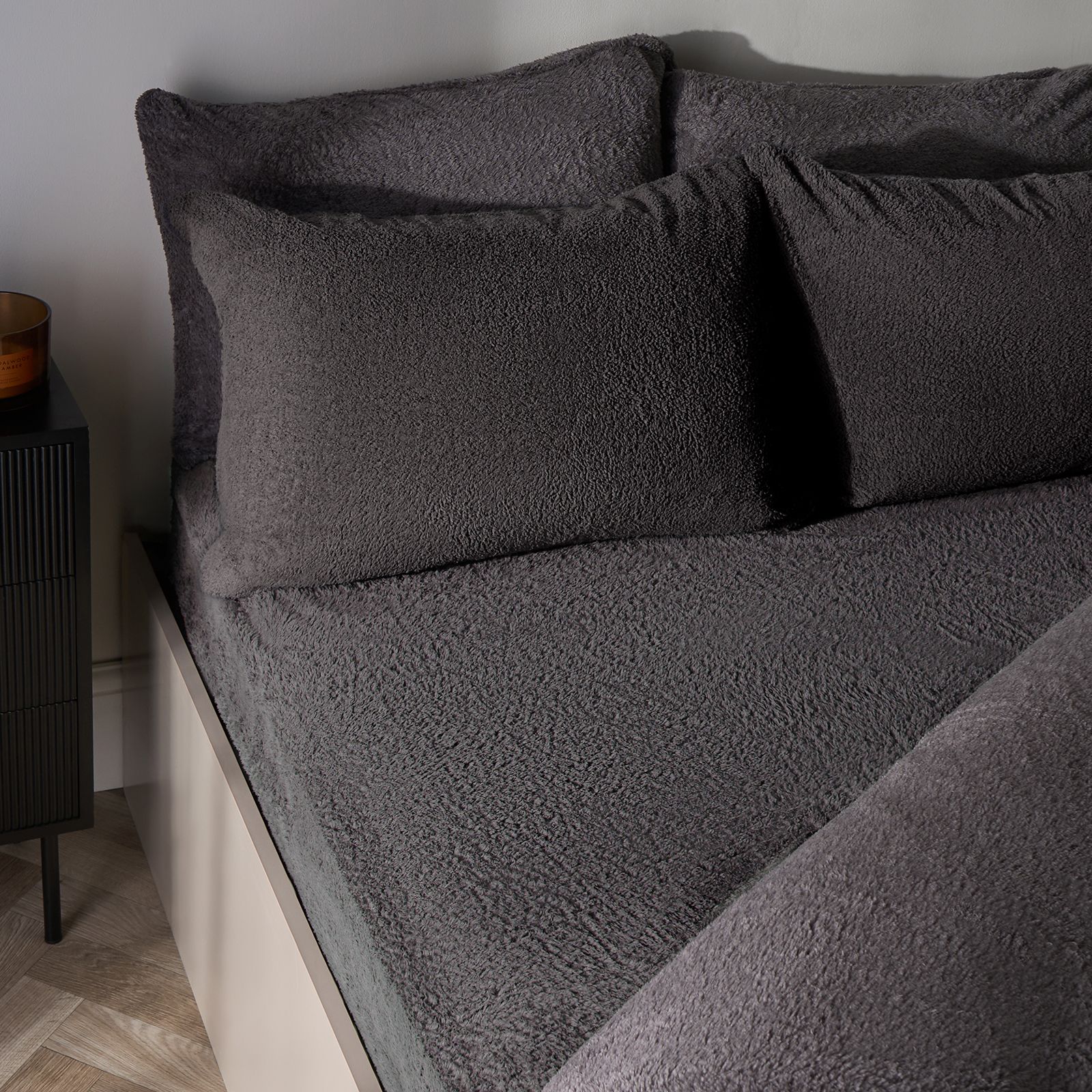 OHS Teddy Fleece Thermal Fitted Bed Sheet in Charcoal | Size: Double Fitted