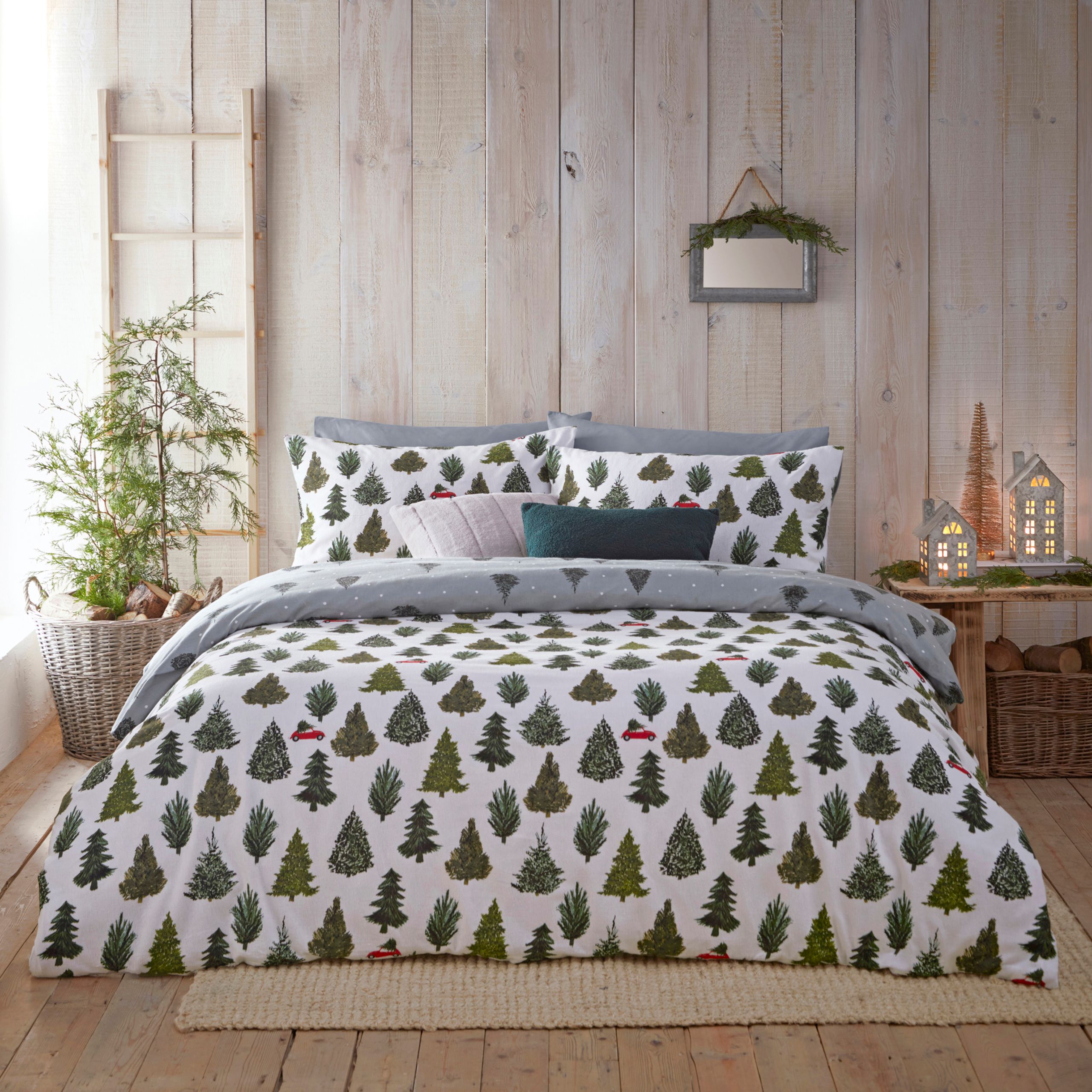 Furn Evergreen 100% Brushed Cotton Duvet Cover Set in Green