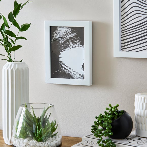 Essentials Photo Frame