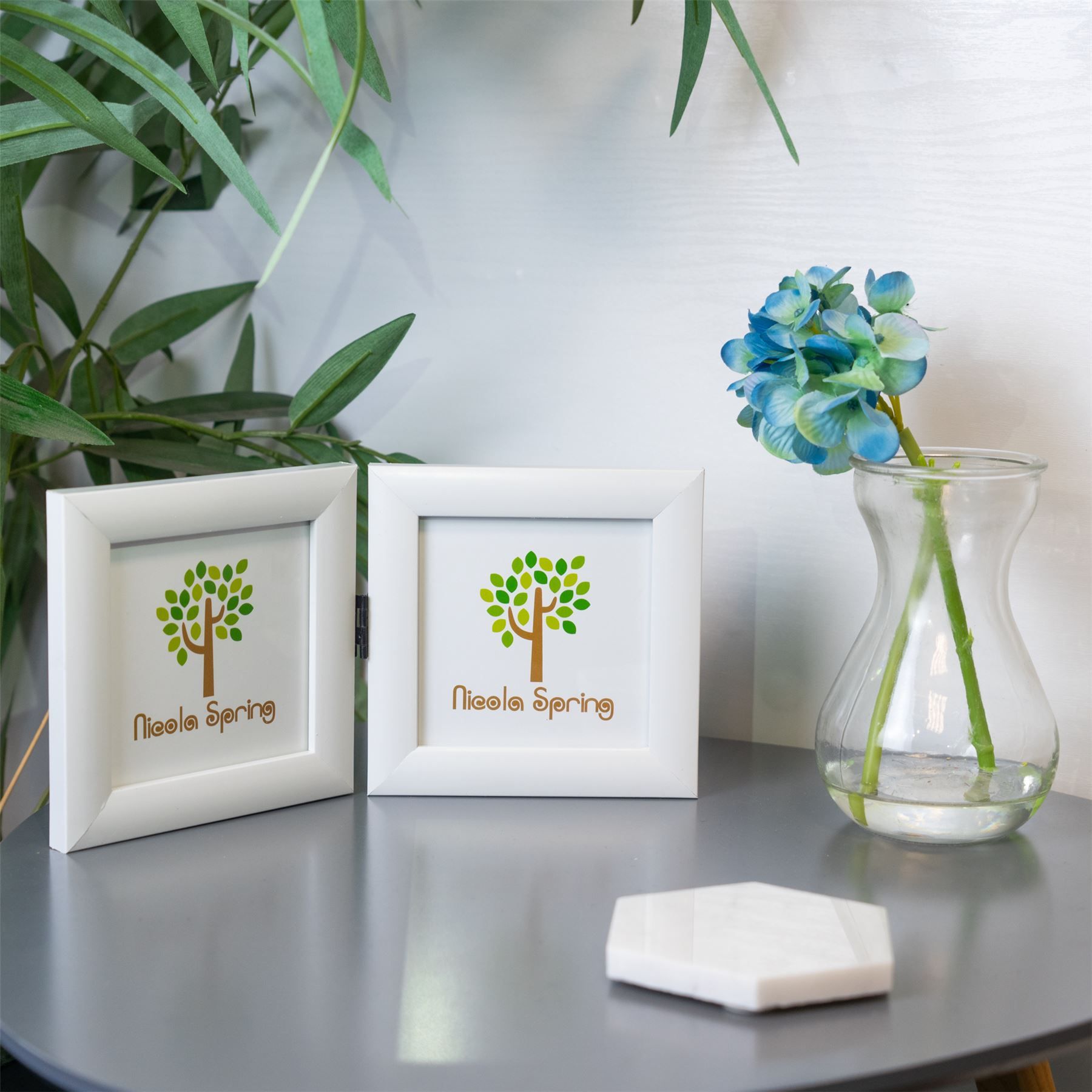 Nicola Spring Folding 2 Photo Frames - 4 x 4" - Pack of 2 in White 4