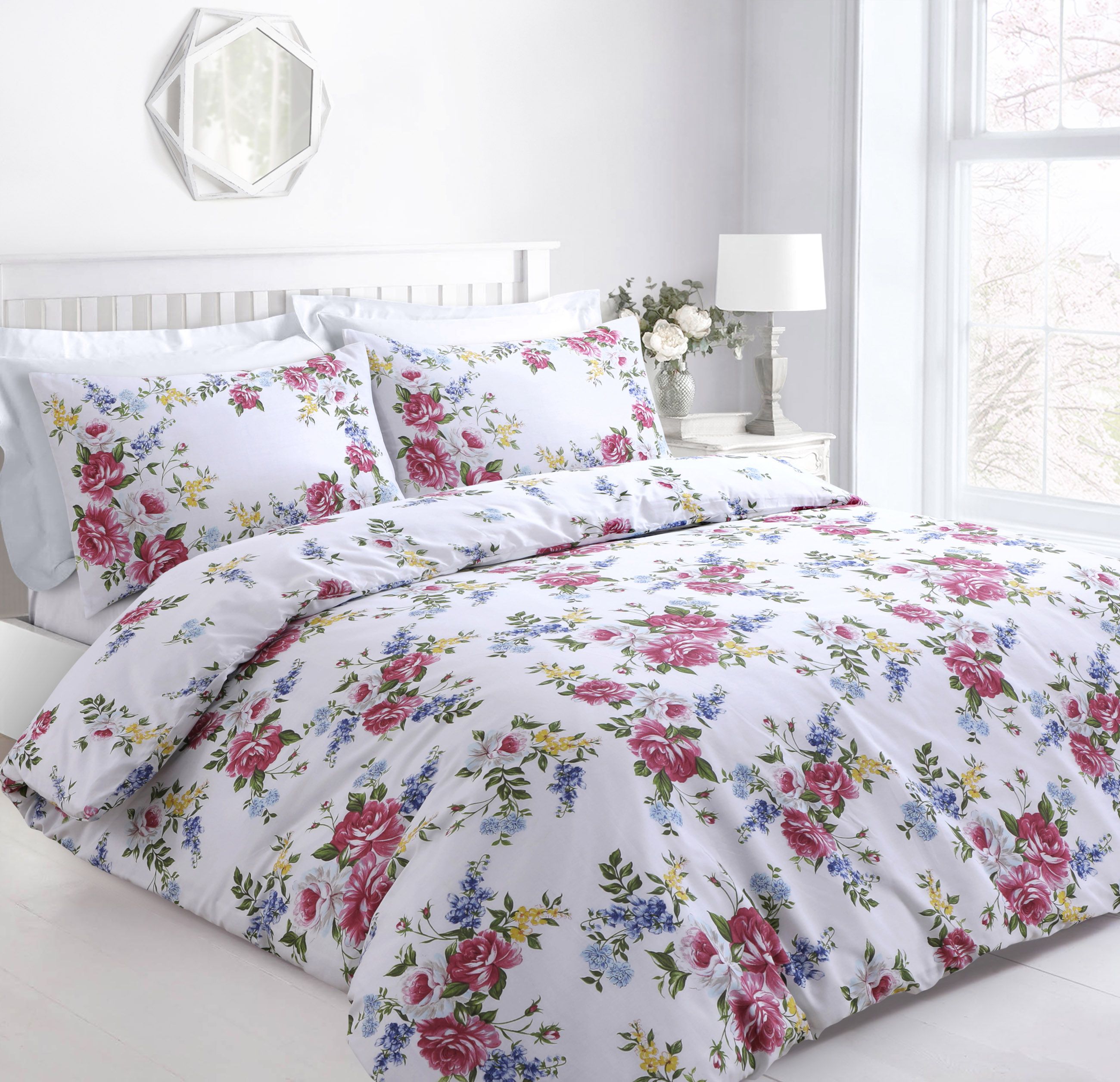 Velosso Vintage Floral Cotton Rich Printed Duvet Cover & Pillowcase Set