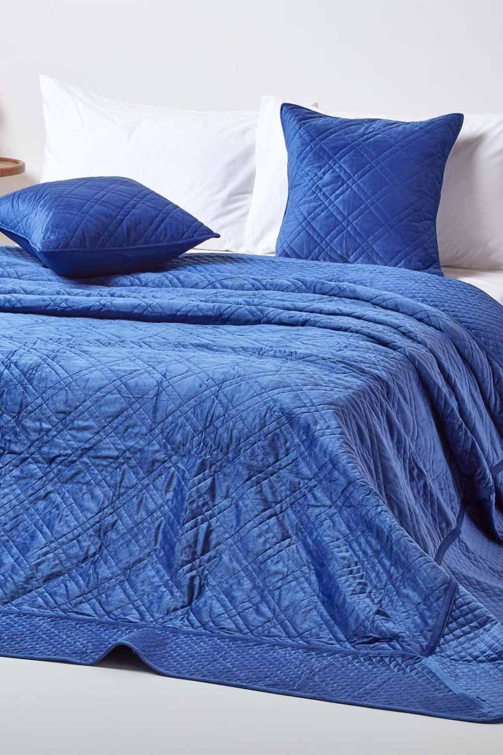 Homescapes Luxury Quilted Velvet Bedspread Geometric Pattern Throw in Navy