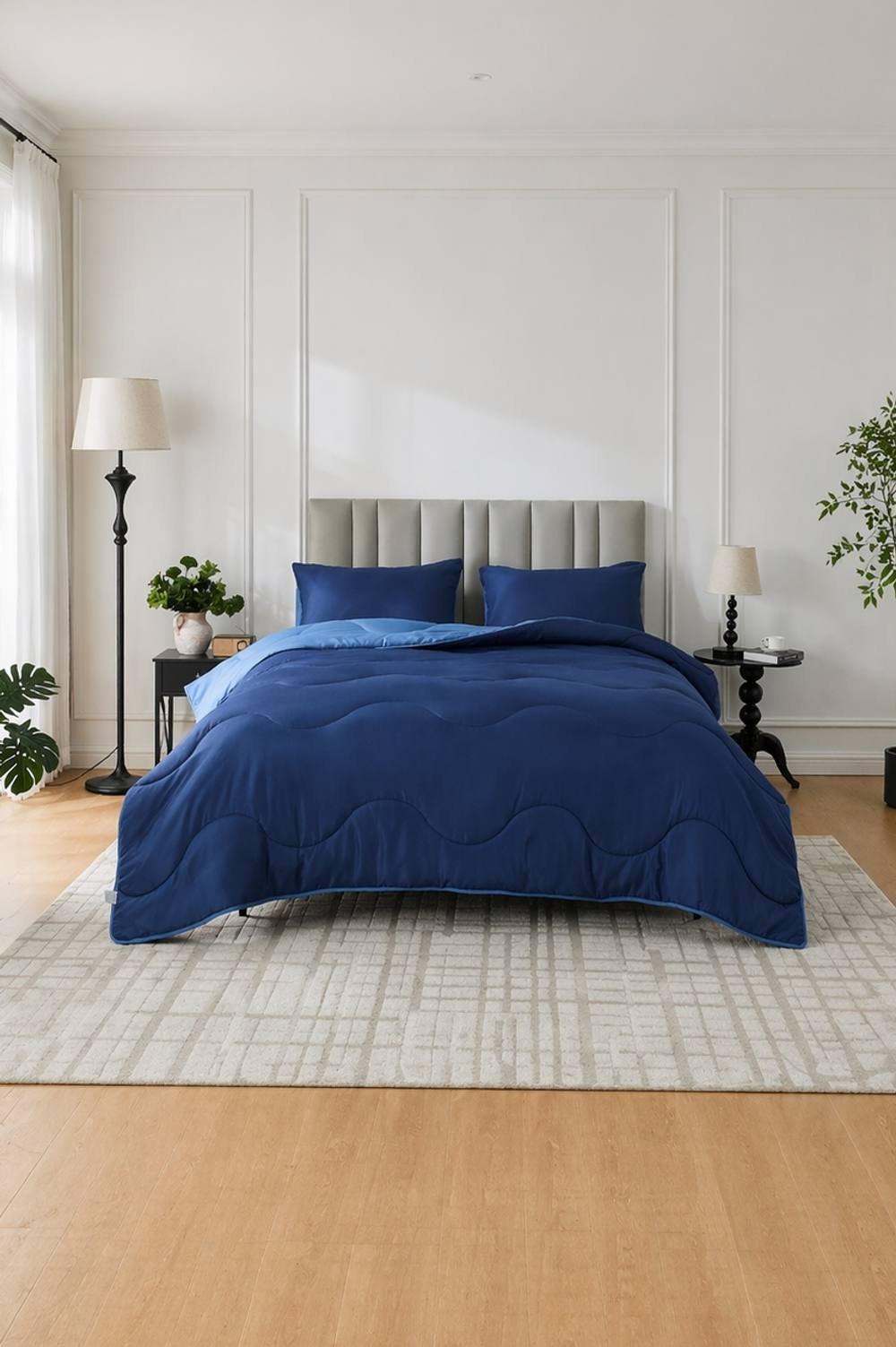 Dyzi 10.5 Tog Supersoft Microfibre Duvet - Coverless or Covered Set in Navy