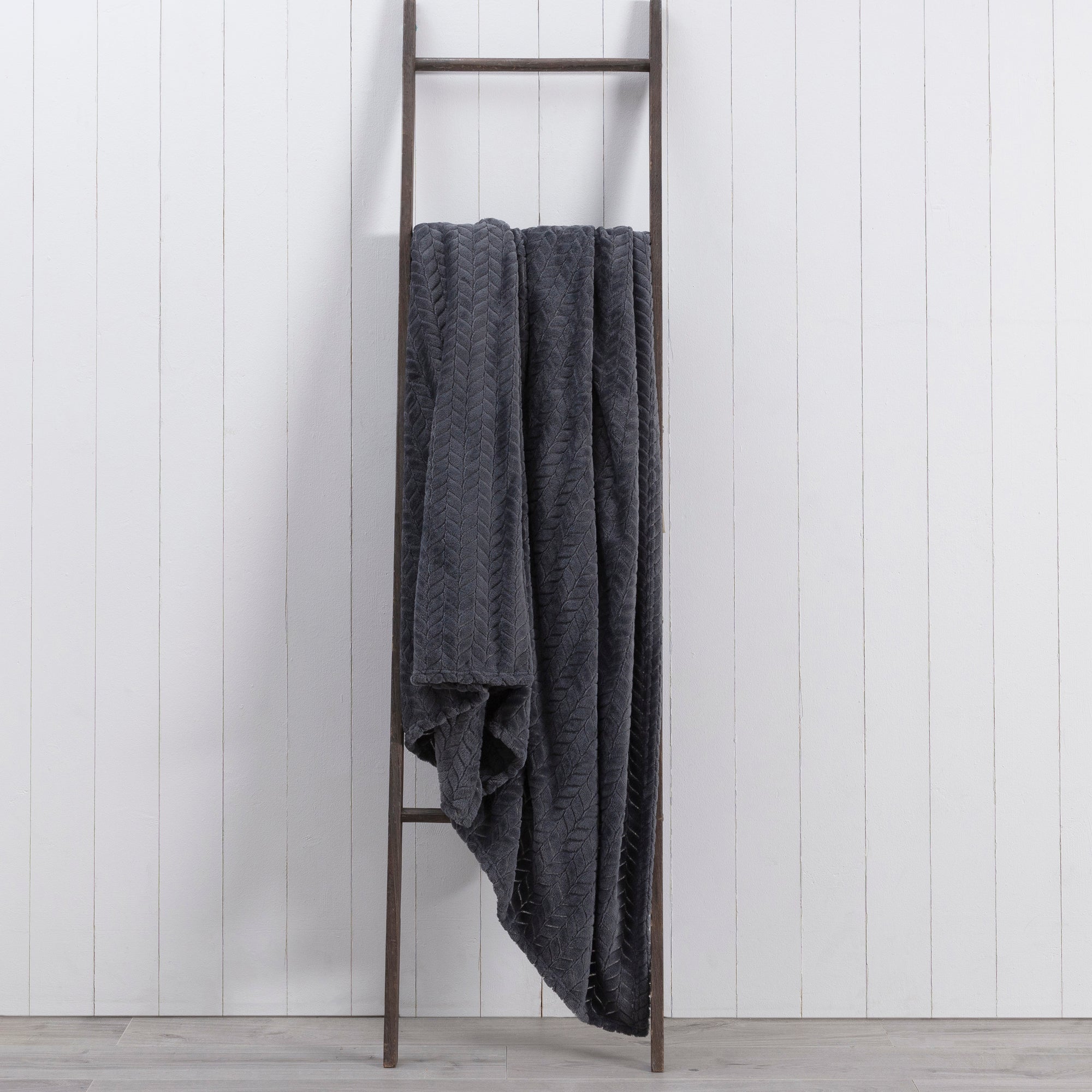 Amelia Fleece 200cm x 200cm Throw Charcoal