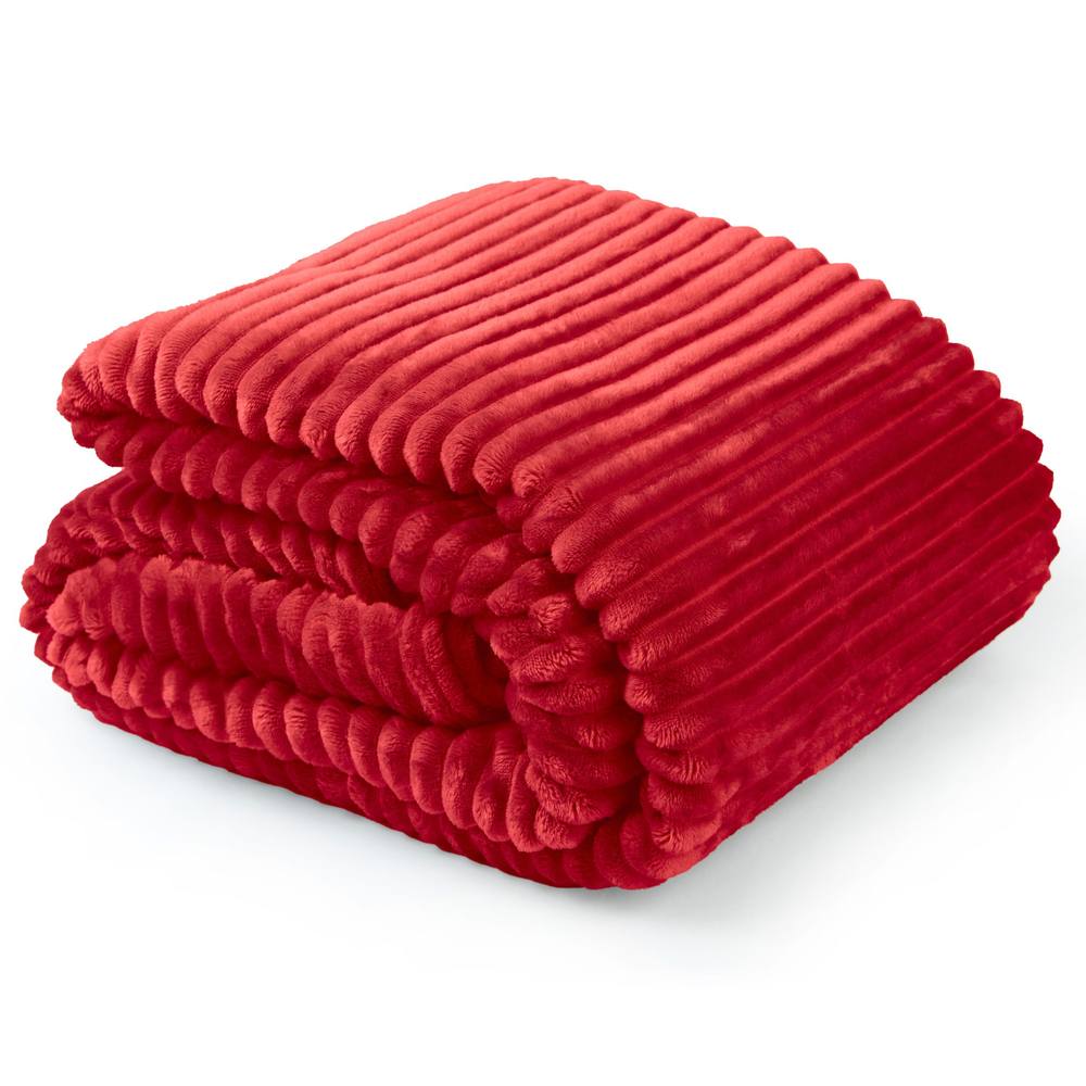 New Edge Blinds Dahlia Fleece Throw in Red