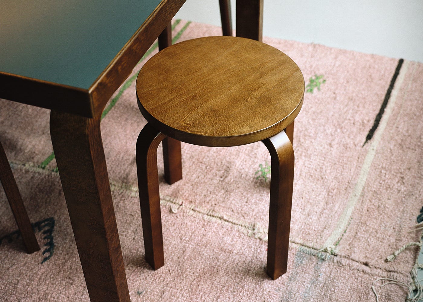 Artek Stool E60 Natural Lacquered Birch Green Lacquered 3
