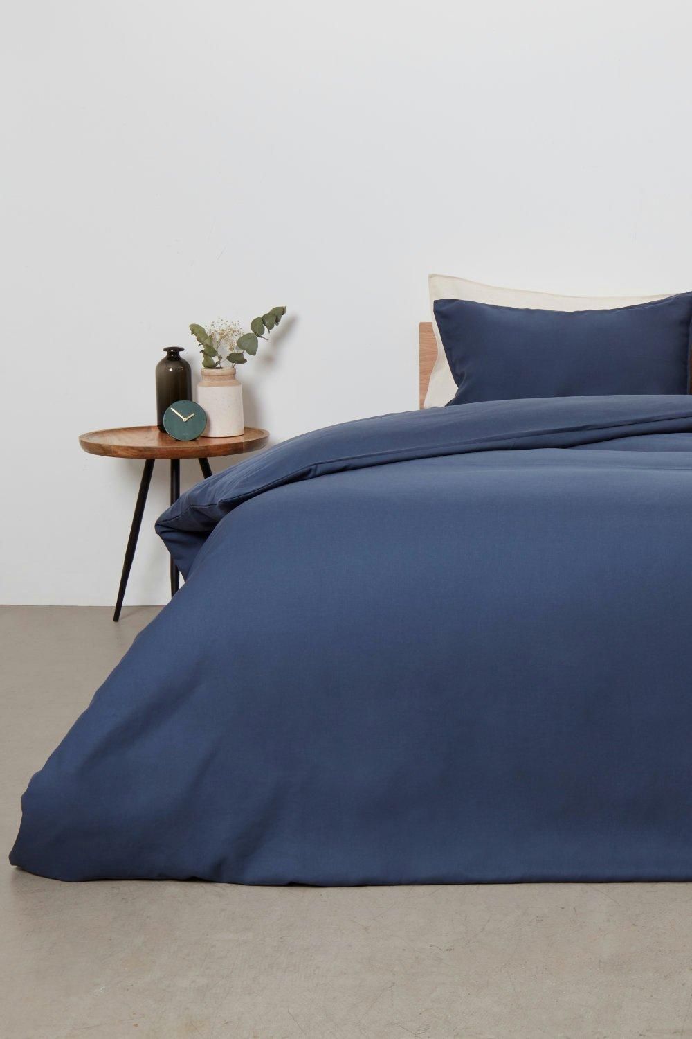 Panda London Bamboo & French Linen Complete Bedding Set in Navy