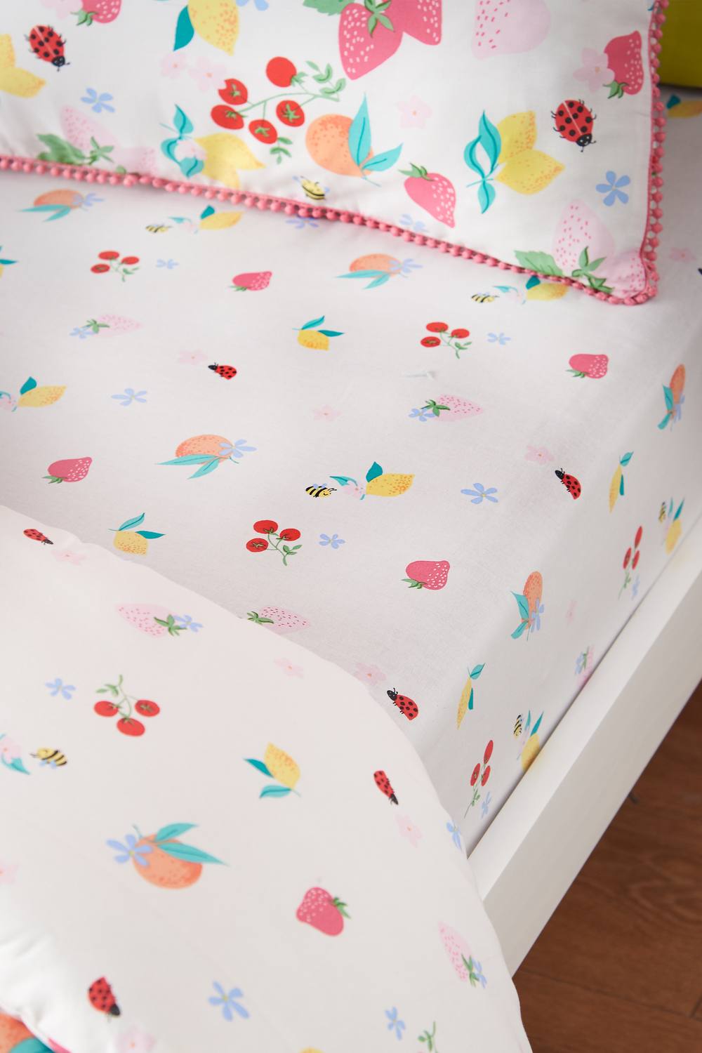 Catherine Lansfield 'Fruity Friends' Fitted Sheet