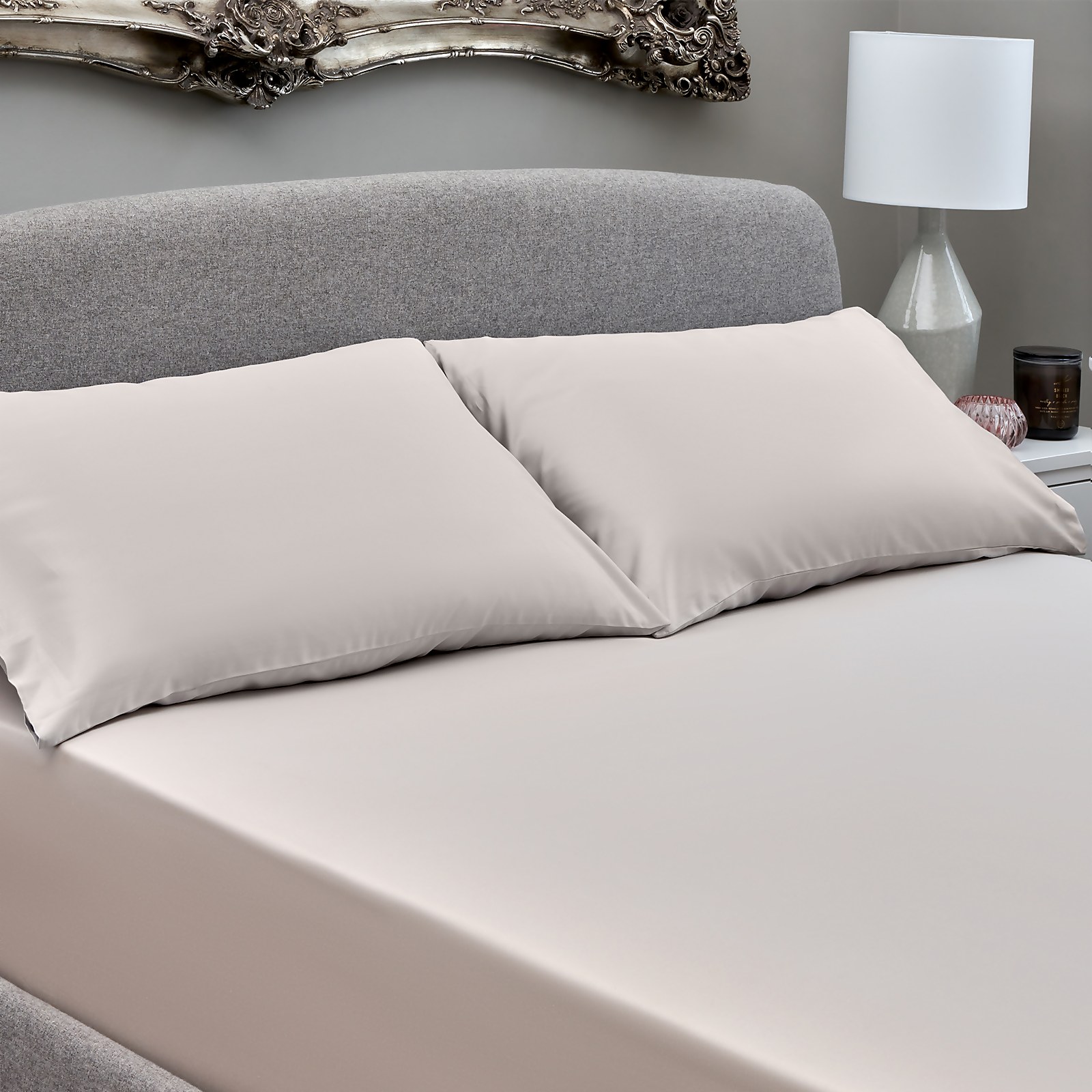 The Willow Manor Egyptian Cotton Sateen 300 Thread Count Double Fitted Sheet - Champagne