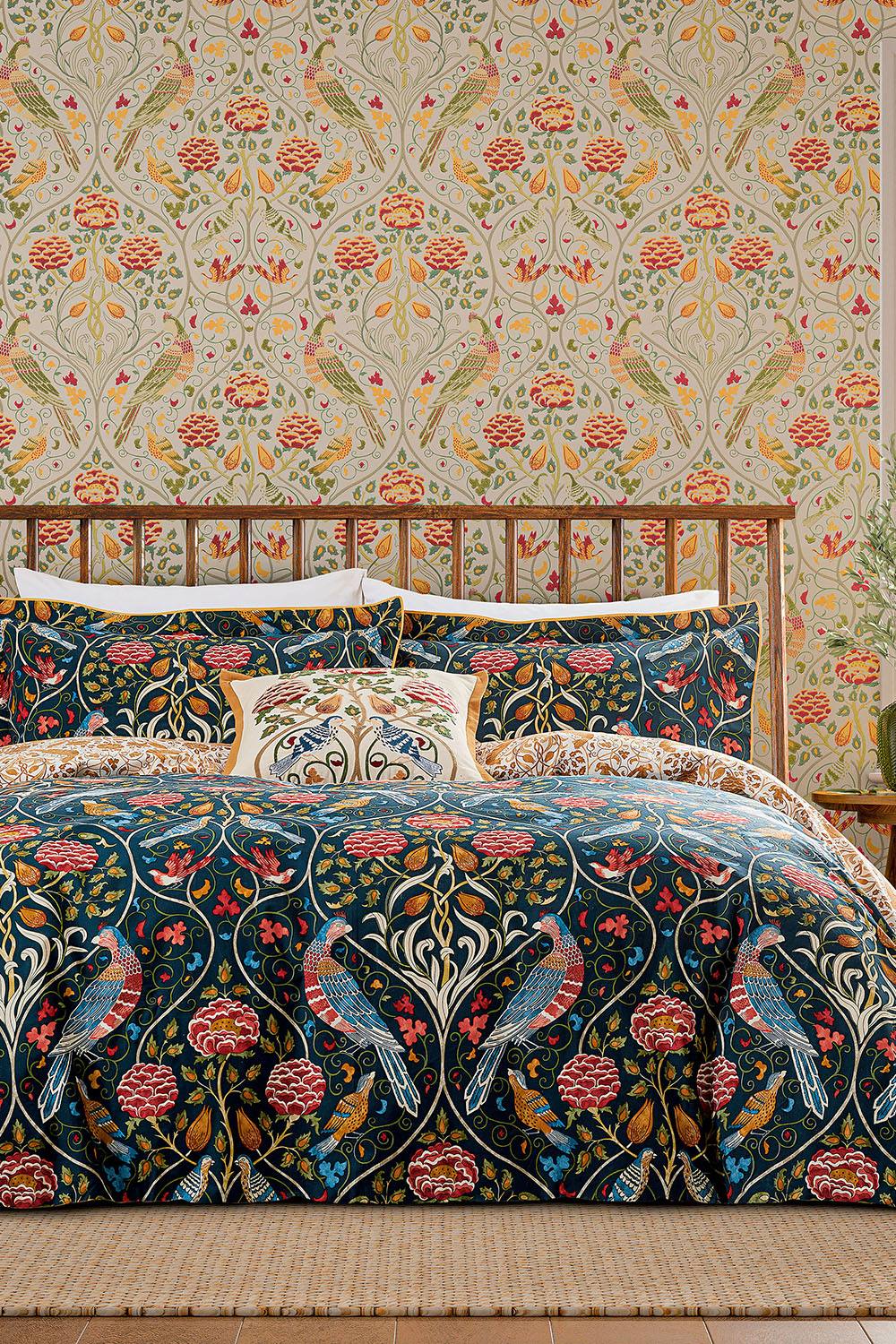 Morris & Co 'Seasons By May Indigo' Cotton Duvet Cover Set in Indigo 2