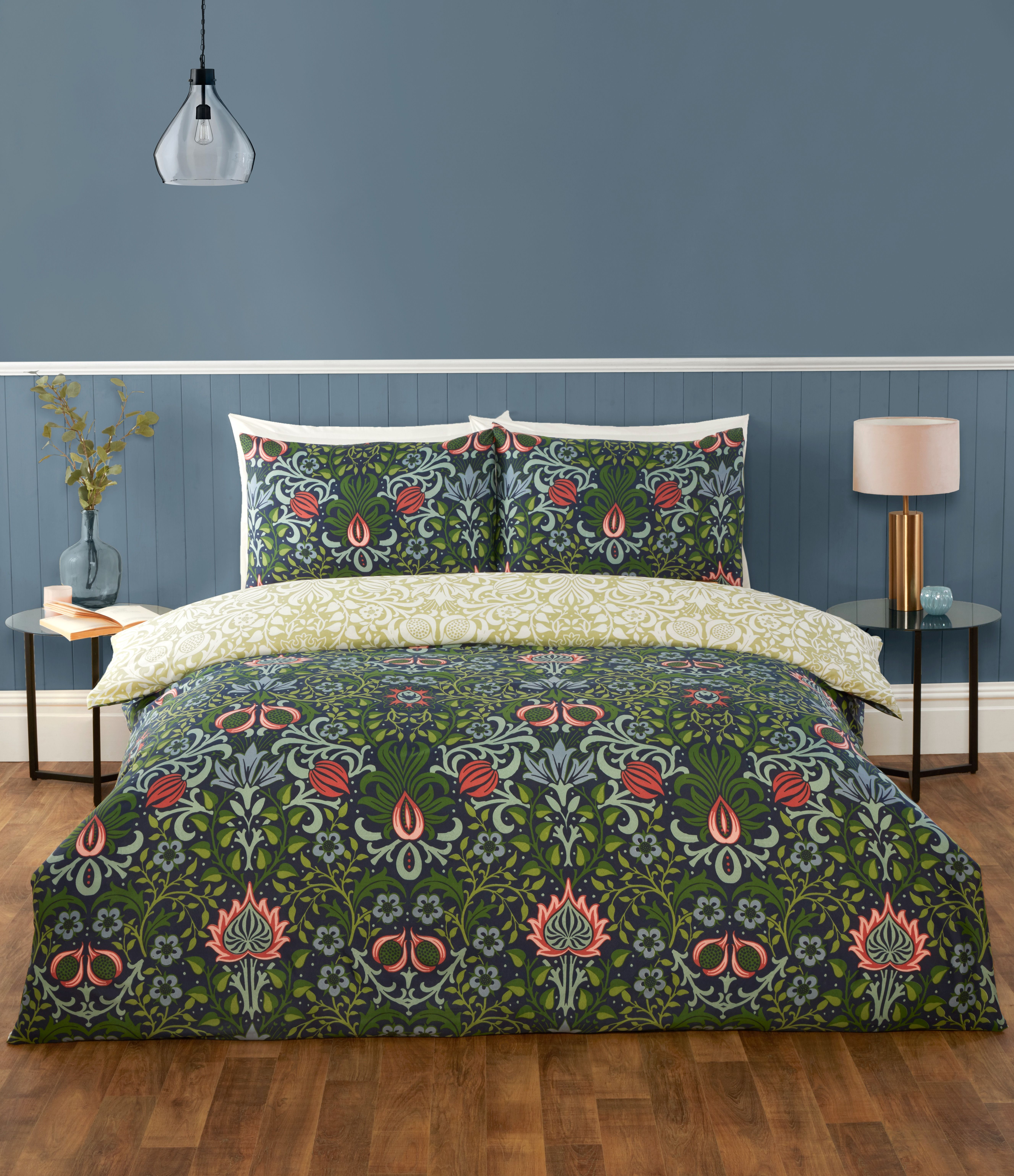 Rapport Home Heritage Flora Microfibre Reversible Duvet Cover Set with Pillowcase in Navy