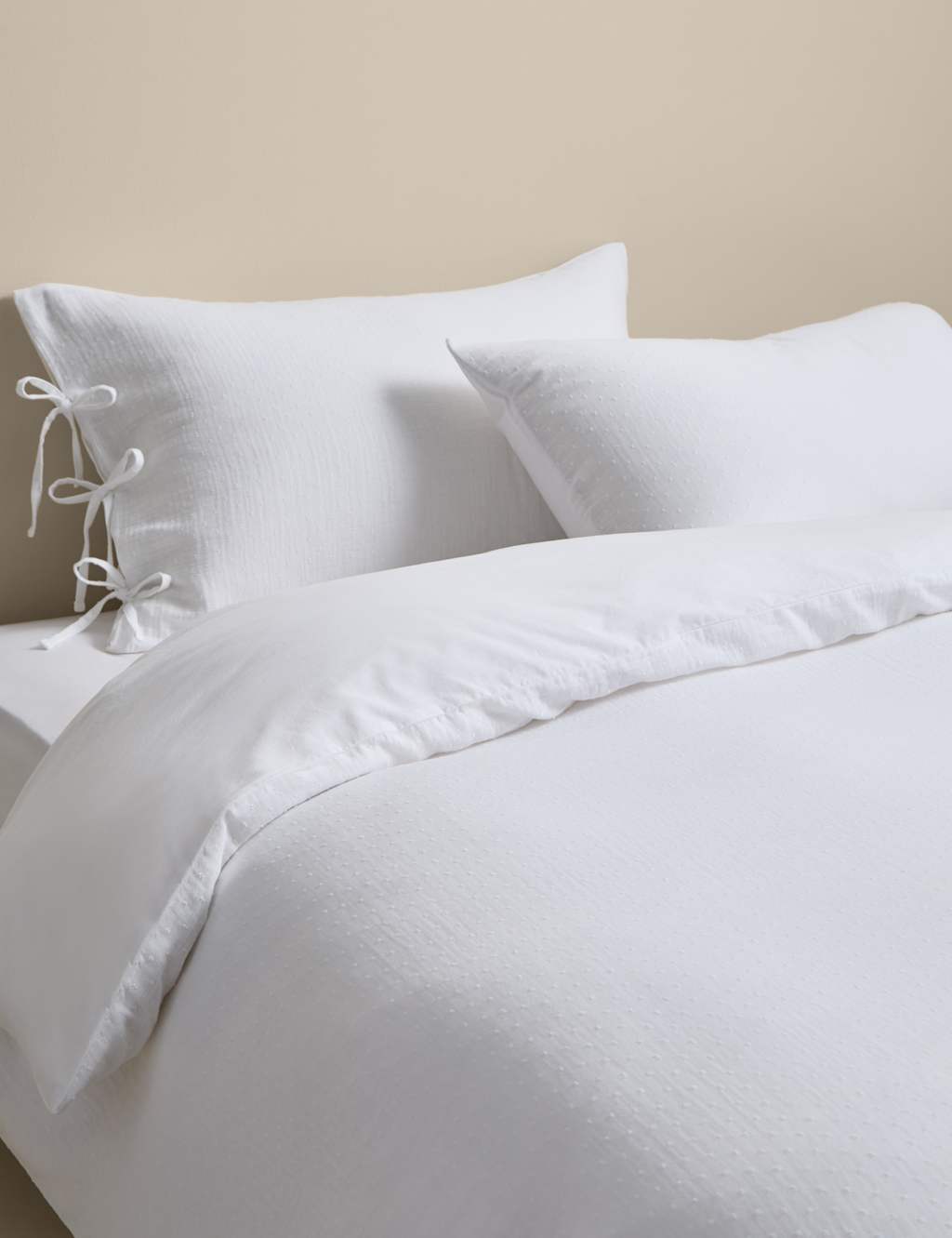 M&S Pure Cotton Muslin Dobby Bedding Set White