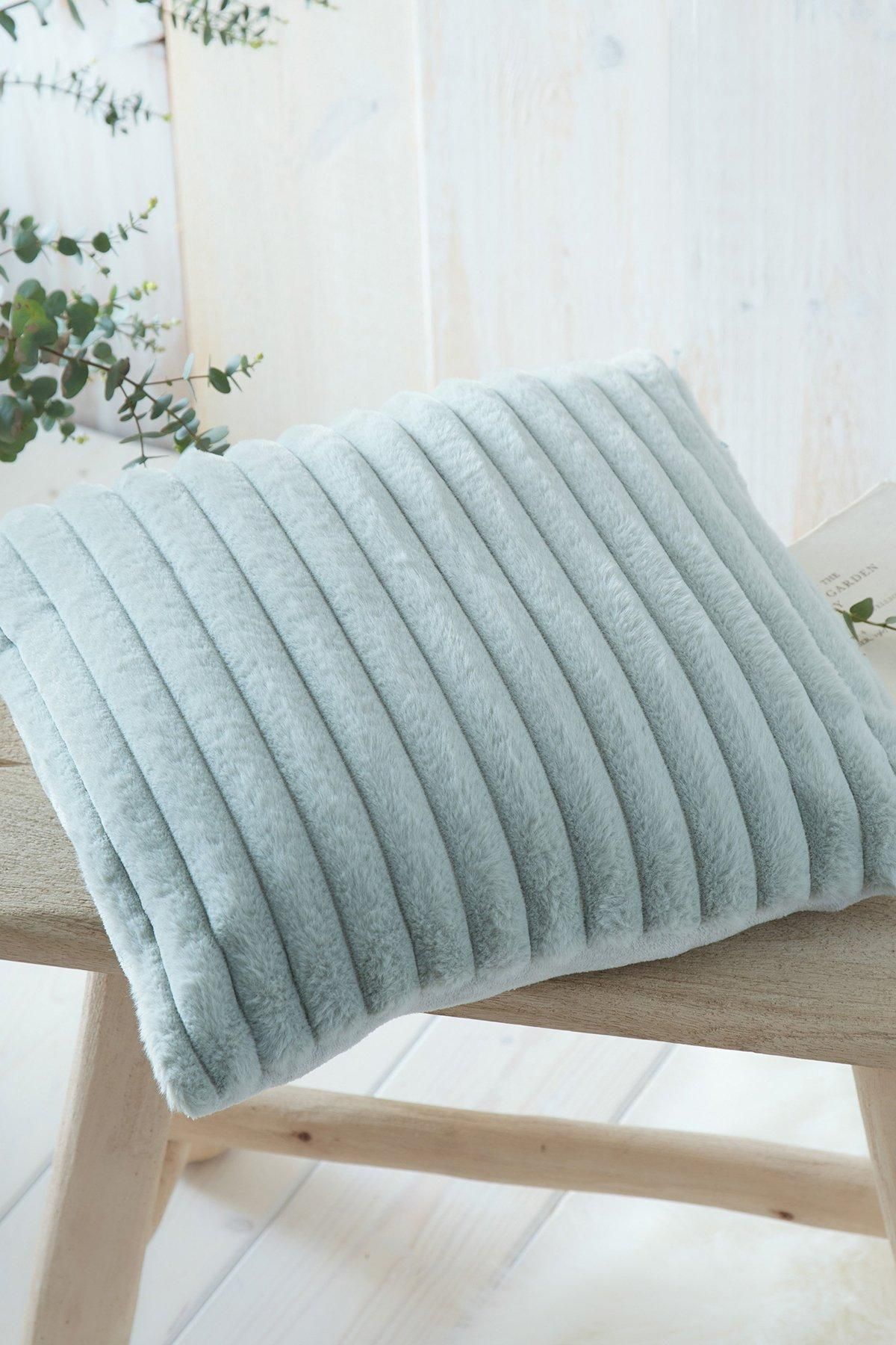 Appletree 'Morritz' Faux Fur Filled Cushion in Green