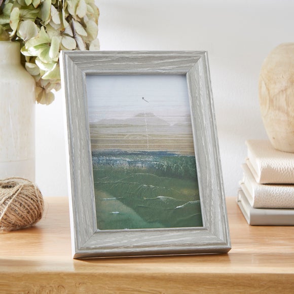 Curby Photo Frame
