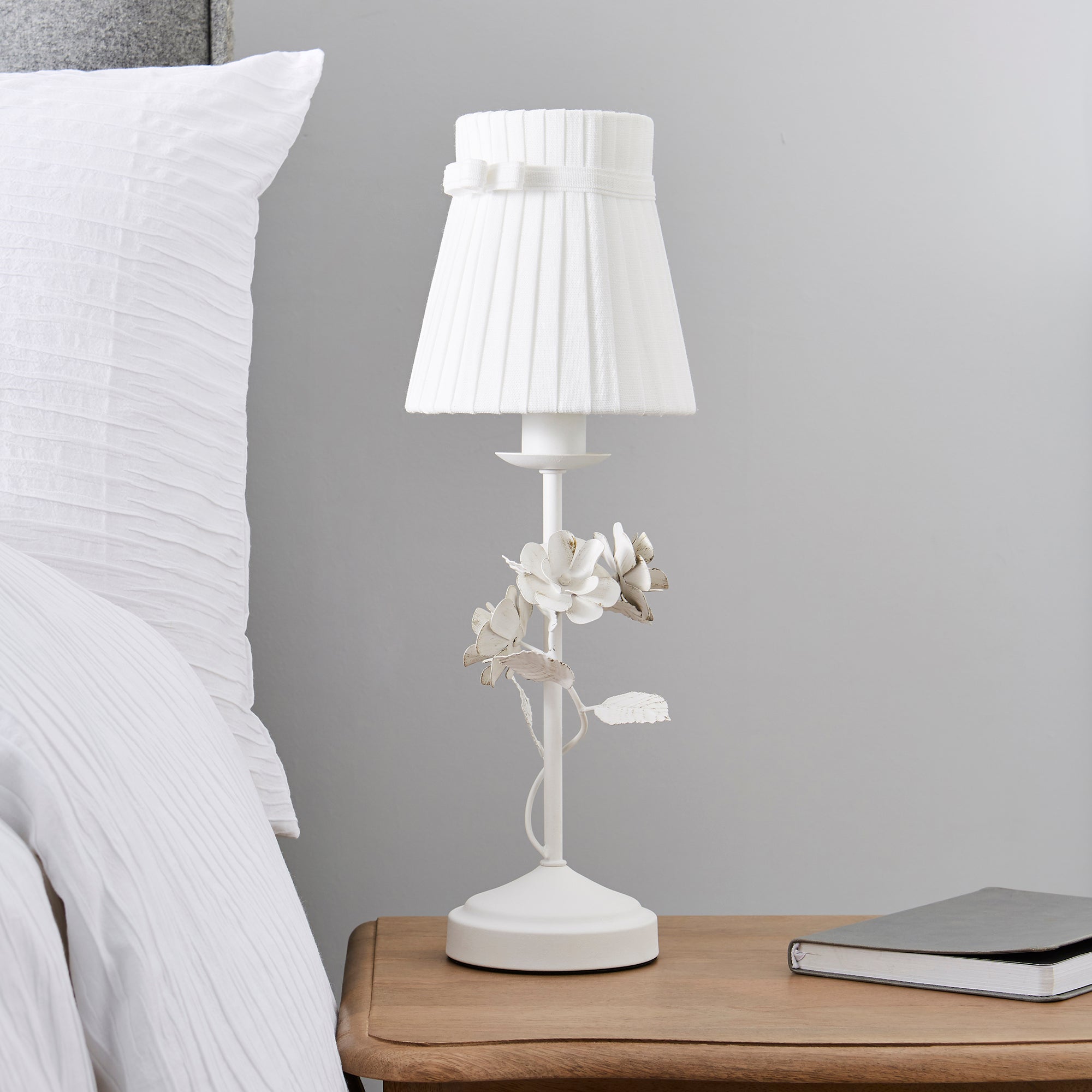 Chateau White Table Lamp White