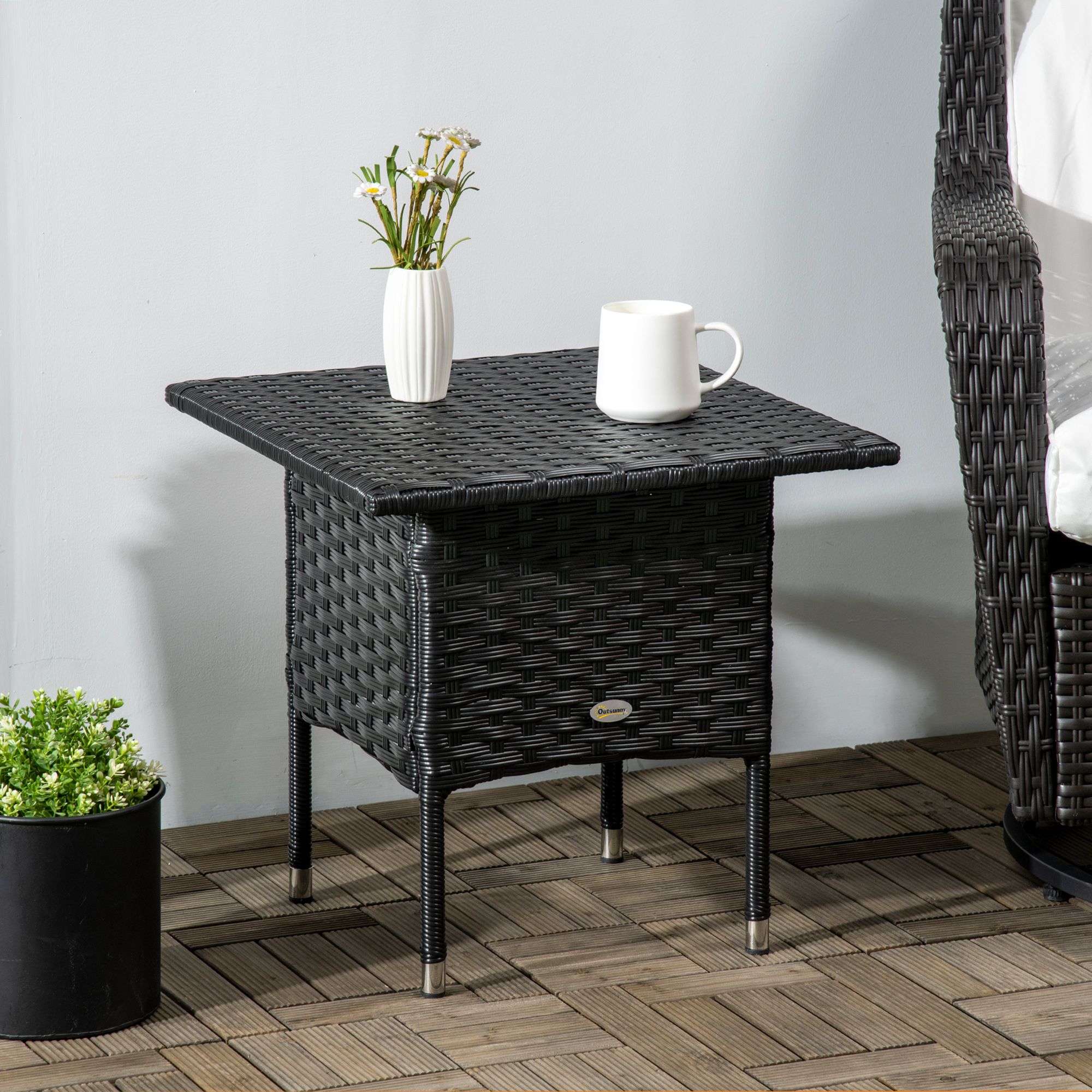 OUTSUNNY PE Rattan Outdoor Coffee Table, Easy Match Rattan Side Table in Black