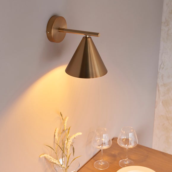 Vogue Catco Industrial Wall Light