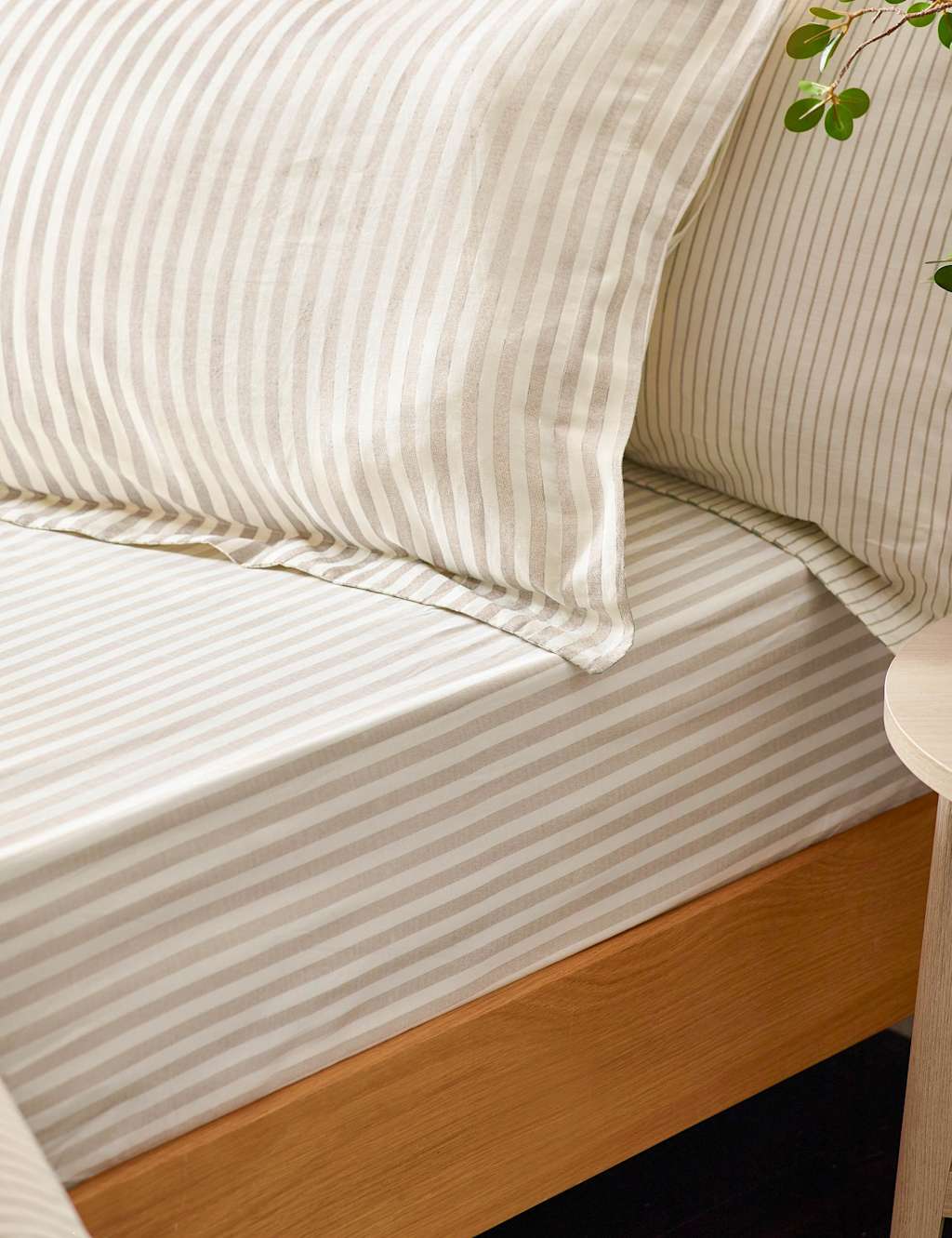 YARD Pure Cotton Striped Fitted Sheet Natural