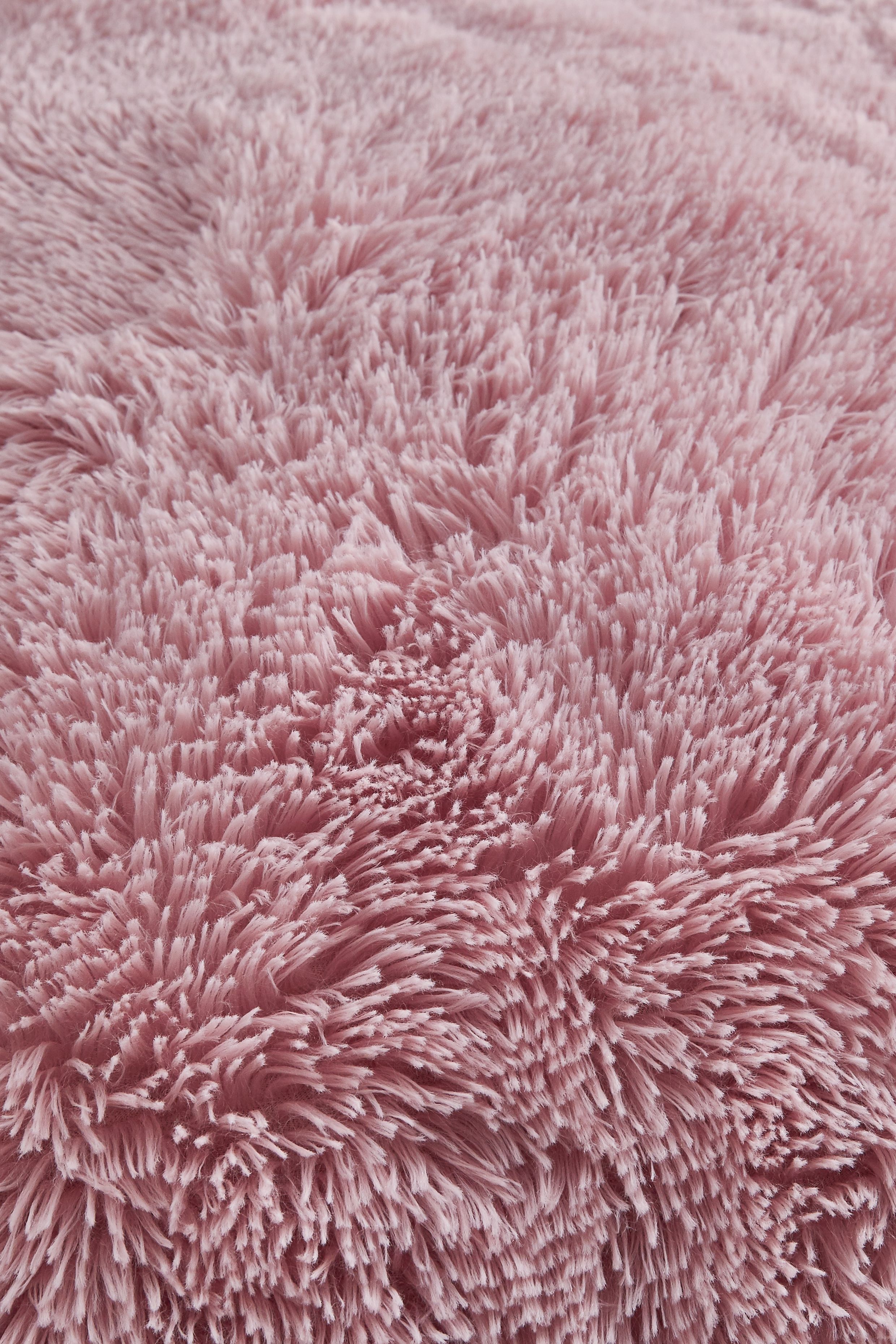 Catherine Lansfield 'Cuddly' Faux Fur Duvet Set in Pink 4