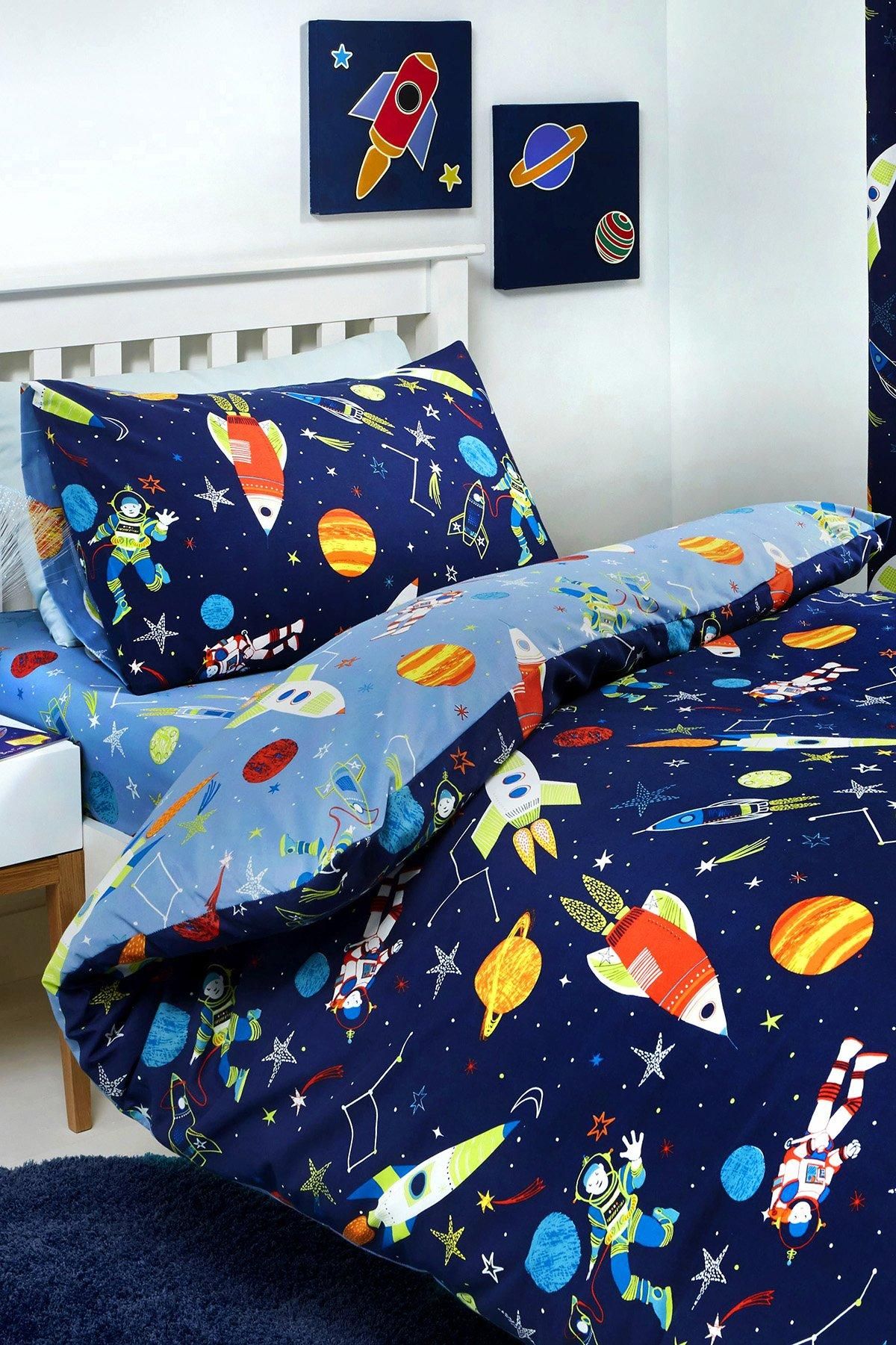 Bedlam 'Supersonic' Glow In The Dark Space Rocket Duvet Cover Set in Blue