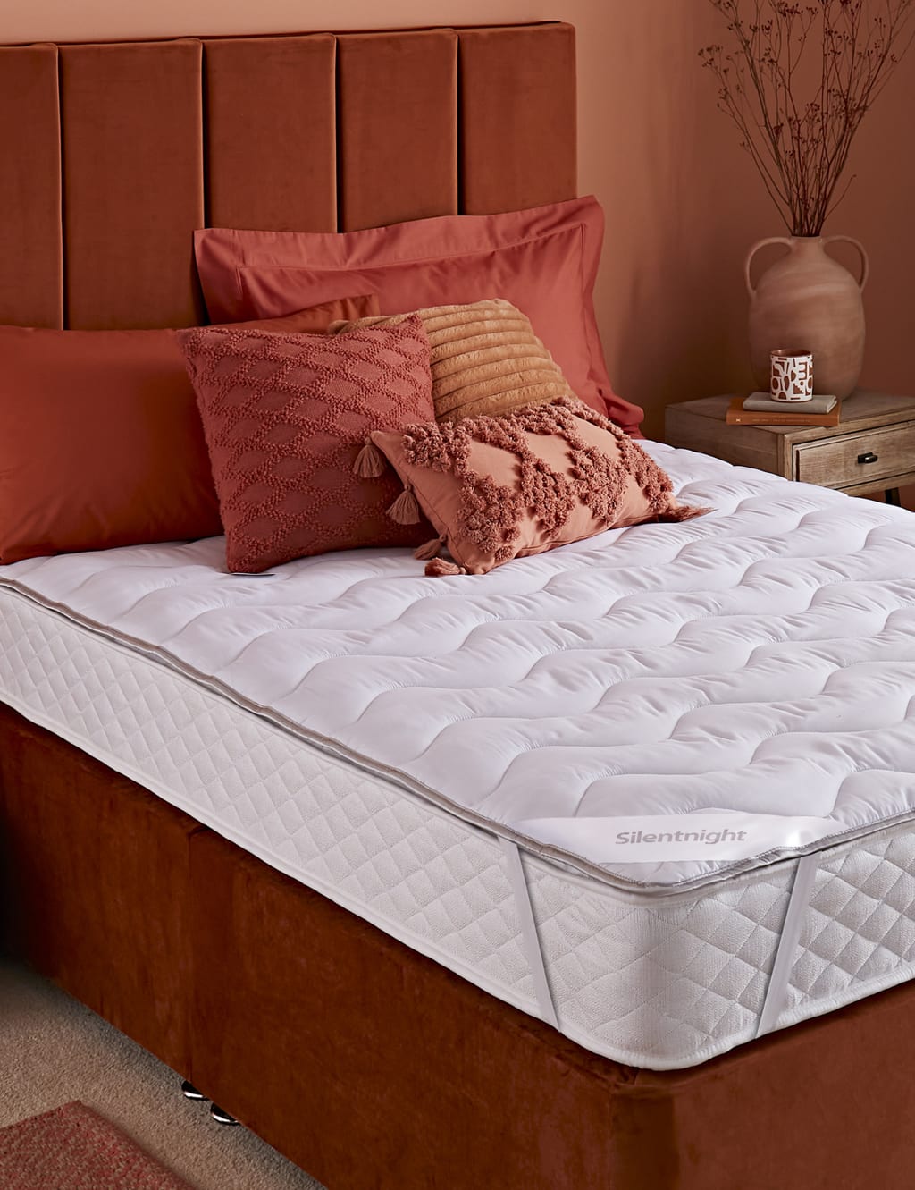 Silentnight Heat Genie Self Heating Mattress Topper White