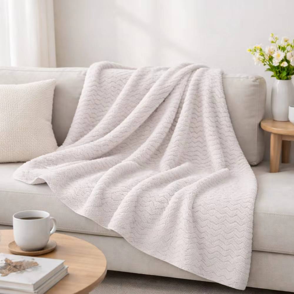 Voltico Jacquard Flannel Sherpa Throw - Charcoal&Grey, 130 × 160 cm in Light Grey