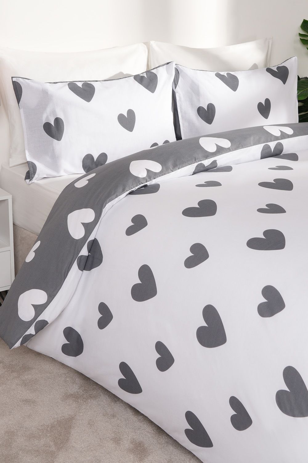 OHS Love Heart Decorative Printed Duvet Cover Set with Pillowcase in Charcoal