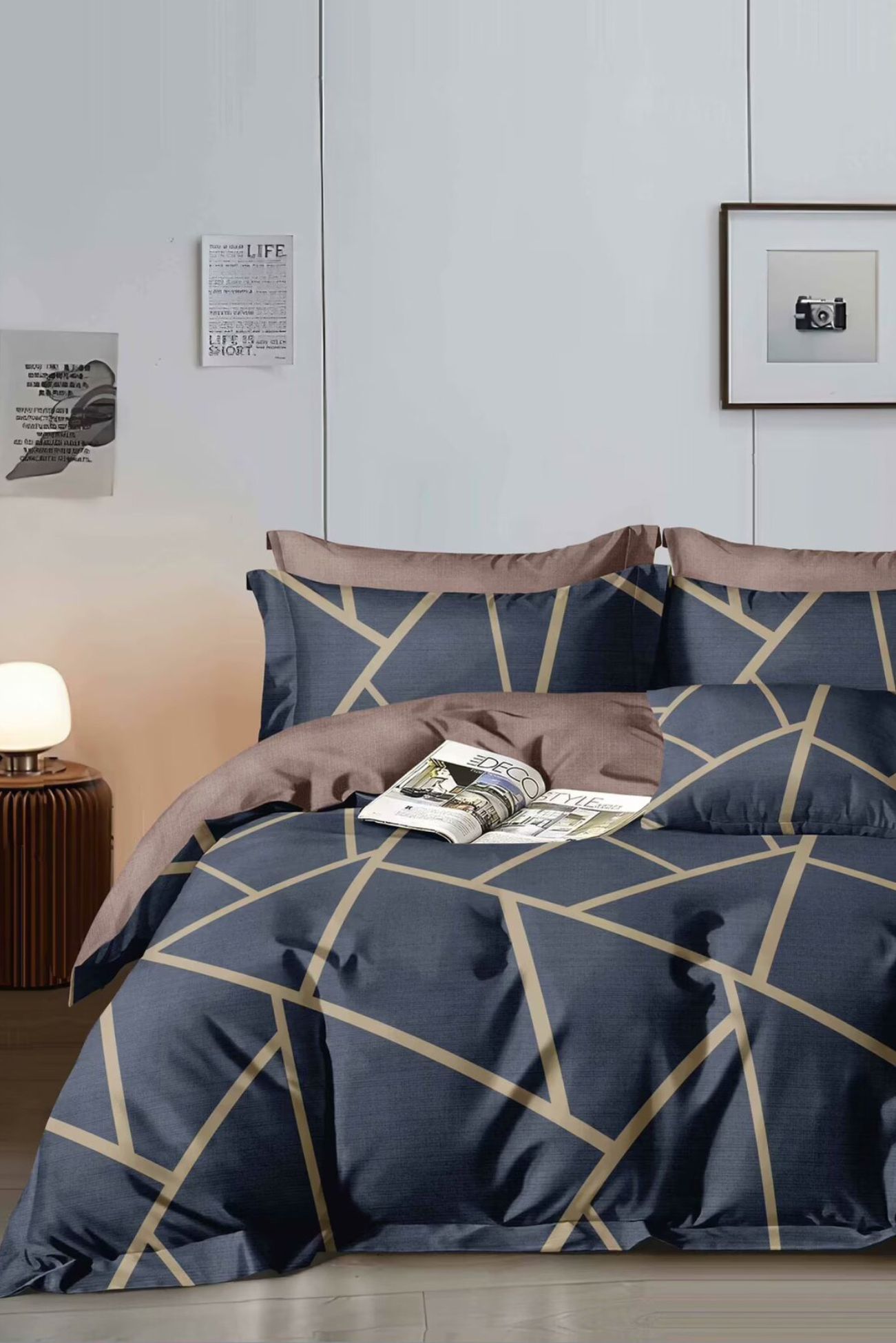 Ezysleep Graphic Print Printed Duvet Set in Navy