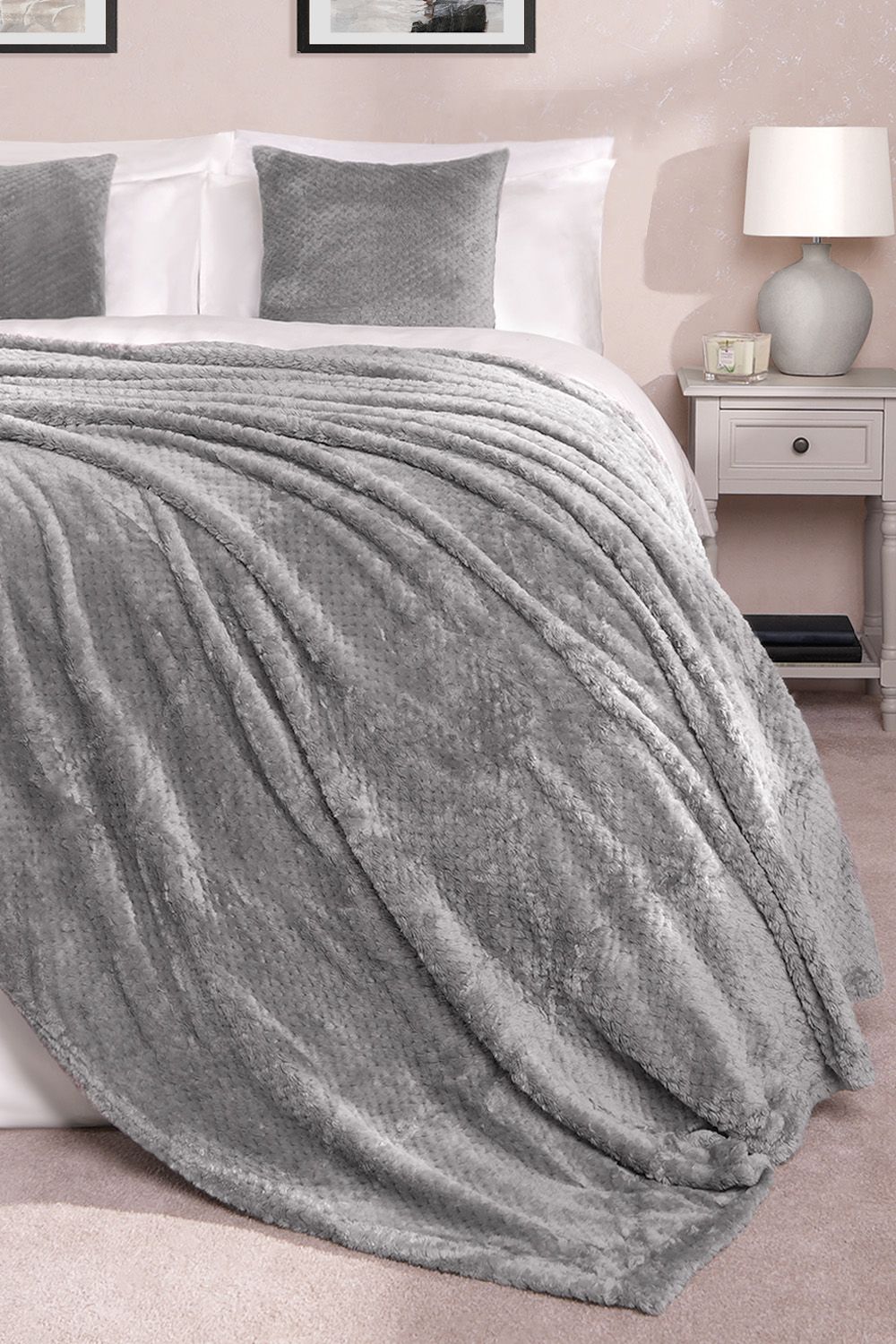 OHS Luxury Large Waffle Honeycomb Mink Warm Throw in Charcoal
