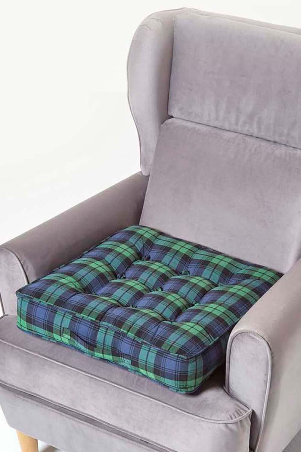 Homescapes Black Watch Tartan Cotton Armchair Booster Cushion in Green