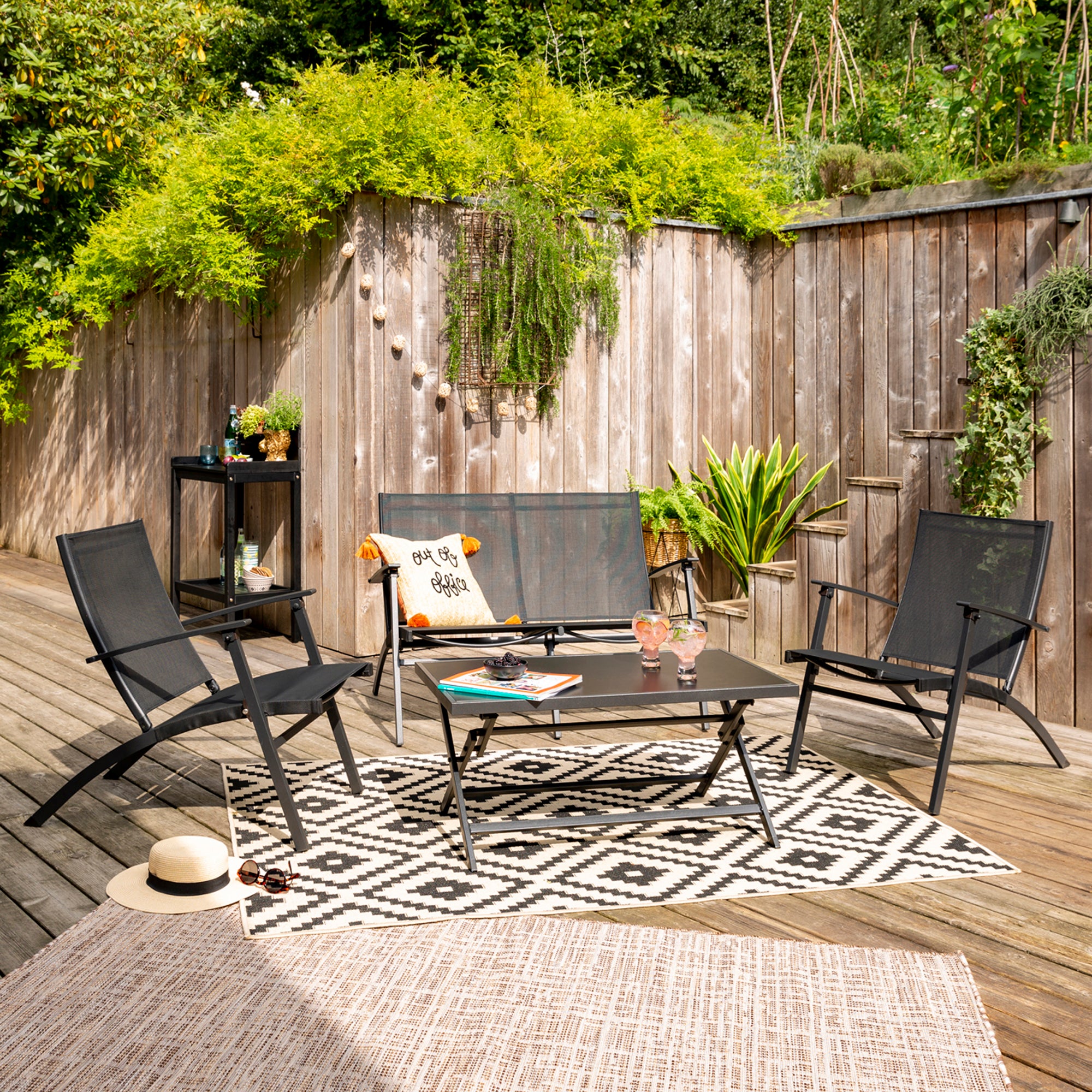 Helsinki 4 Seater Folding Black Conversation Set Black