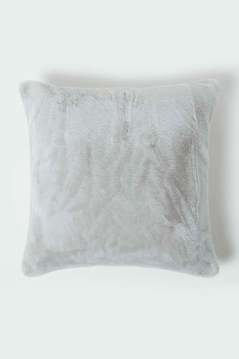 Homescapes Soft Touch Faux Fur Cushion 46 x 46 cm in Grey