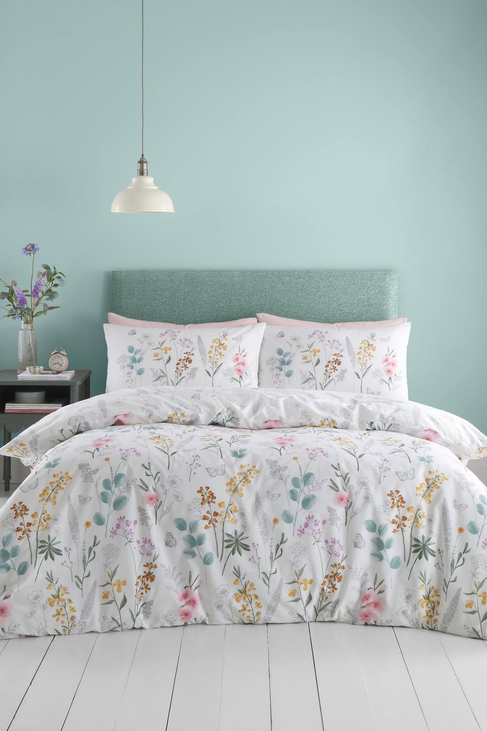 Catherine Lansfield 'Emilia Floral' Reversible Duvet Cover Set in White