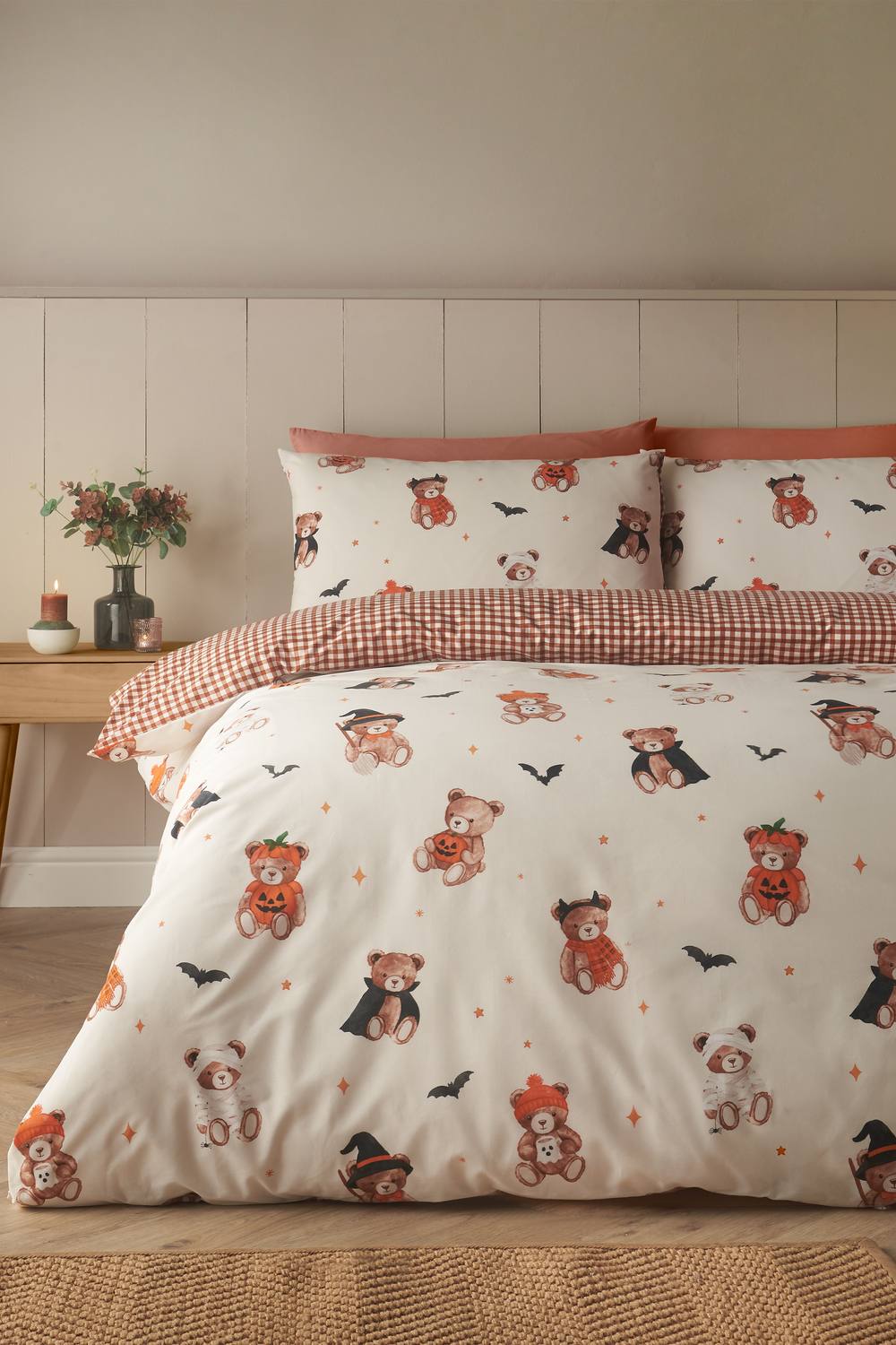 Catherine Lansfield 'Scare Bears' Reversible Duvet Cover Set in Cream
