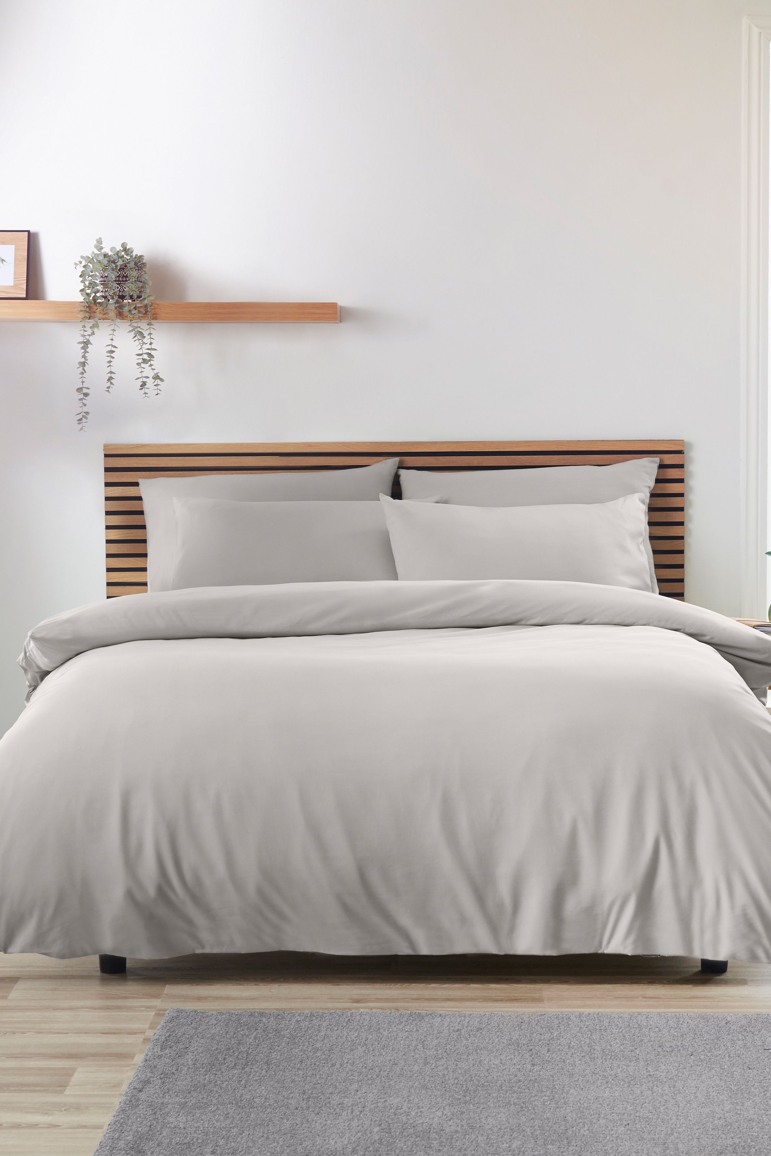 Catherine Lansfield So Soft Non Iron Duvet Cover Set in Grey