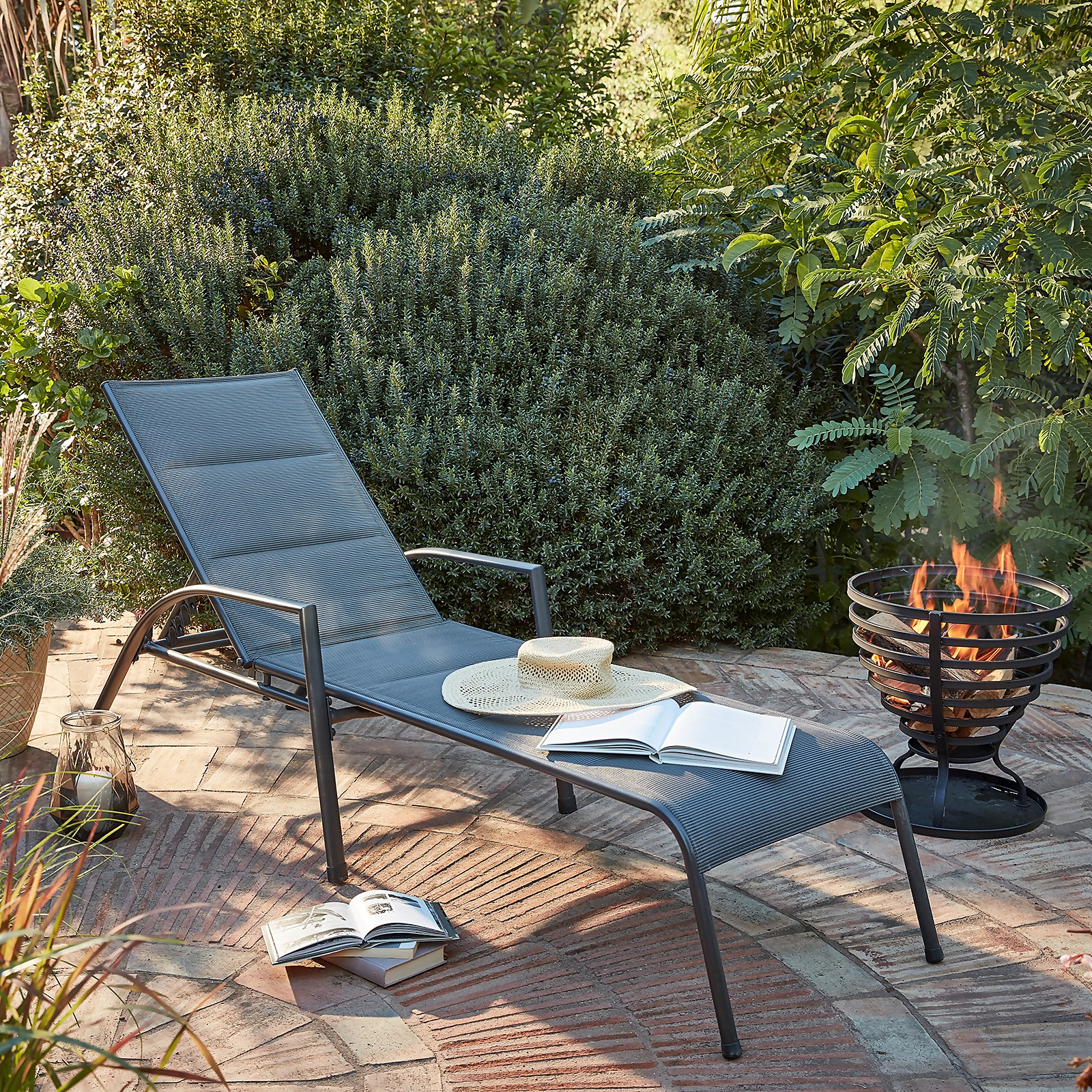 Homebase Petersburg Sun Lounger